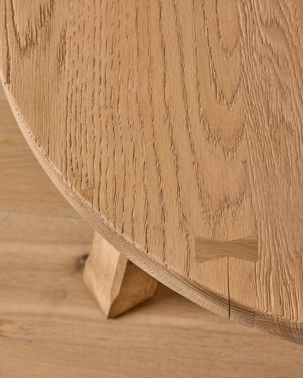 Lostine - Round Brutalist Side Table