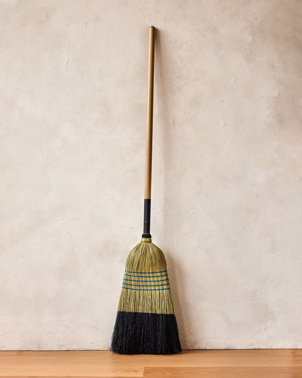 Lostine - Barn Broom