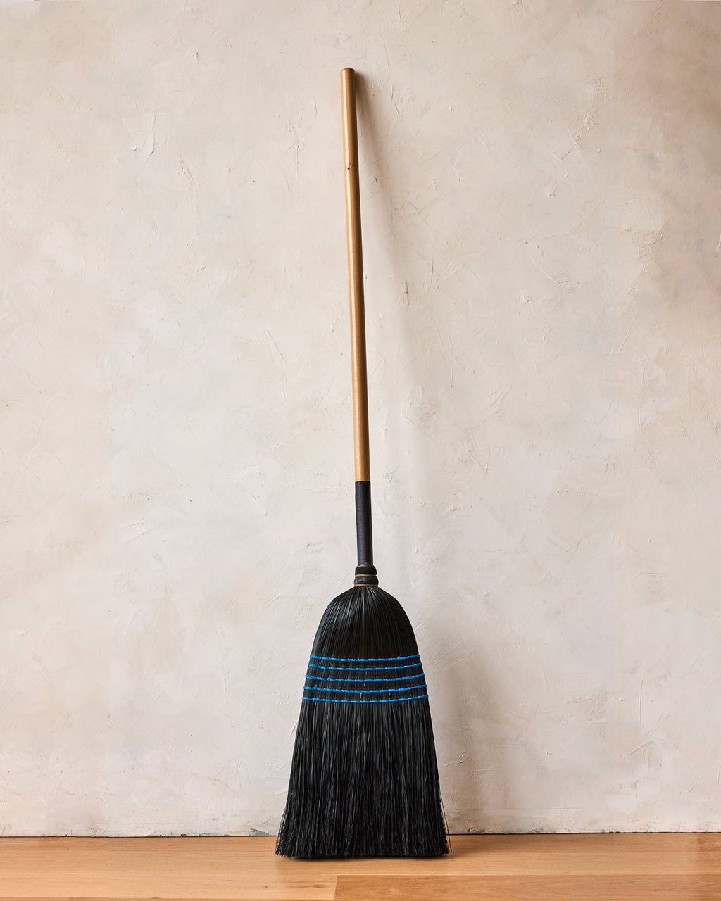 Lostine - Barn Broom