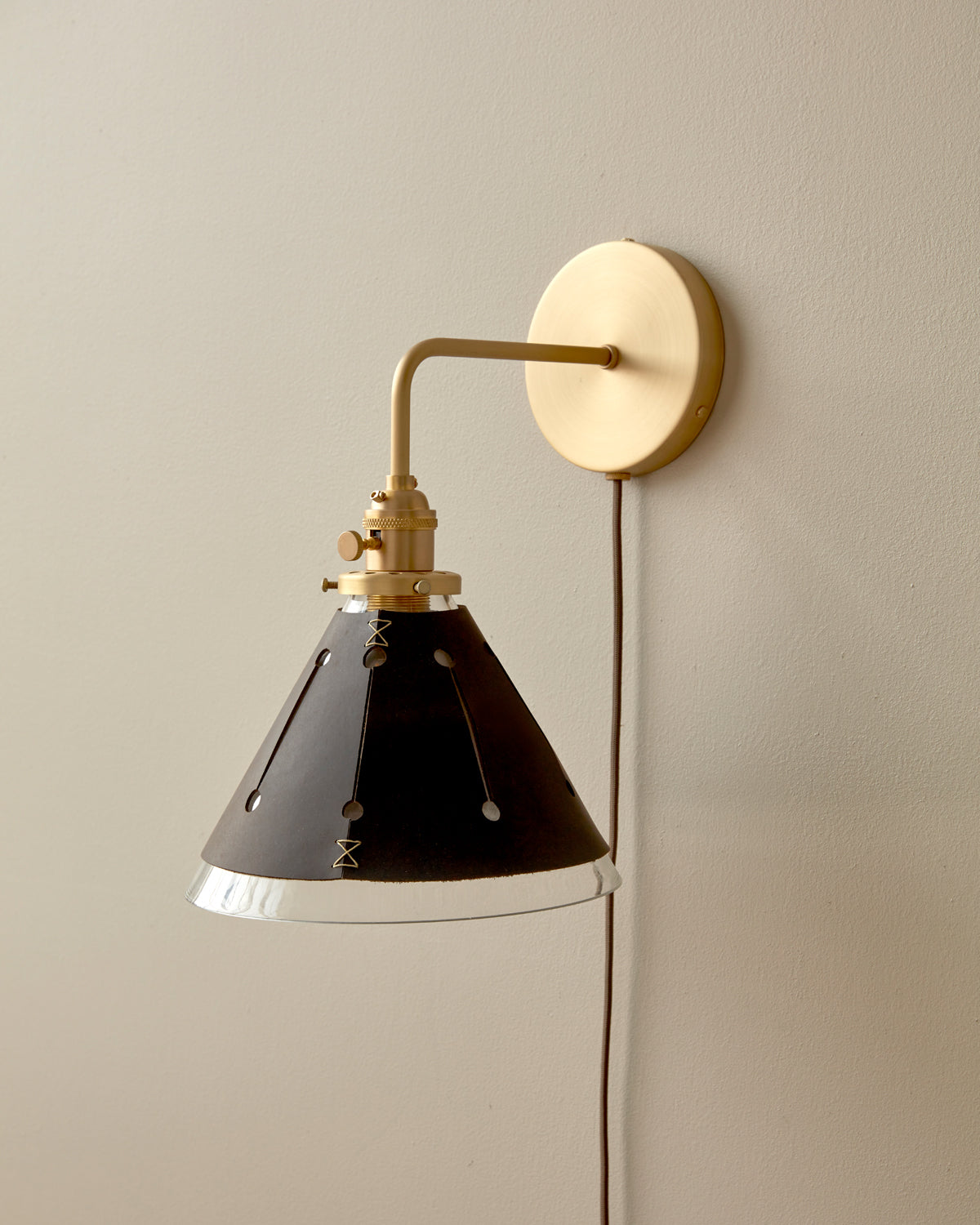 Lostine - Dot Wall Sconce