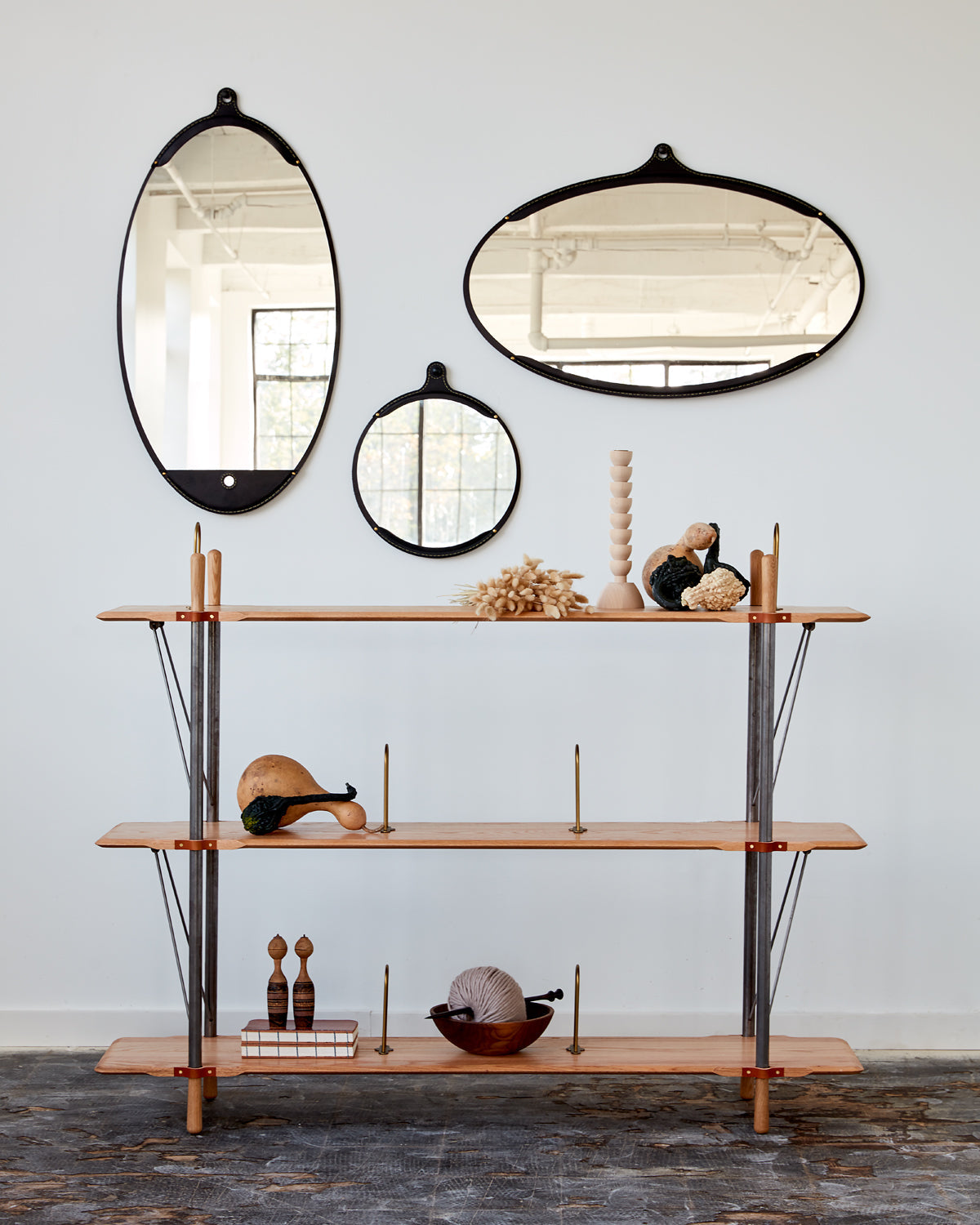 Lostine - Fairmount Leather Wide Oval Mirror - Black