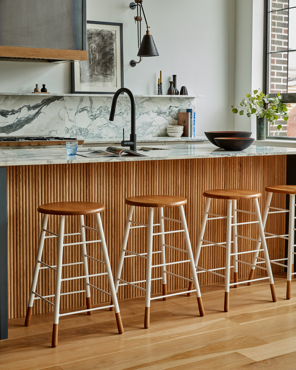 Lostine - Gordon Stools - White Base