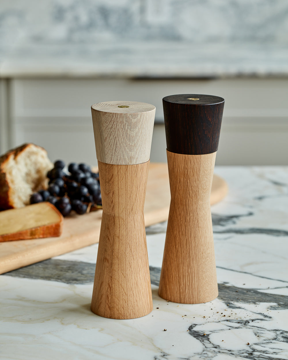 Lostine - Salt and Pepper Mill Set