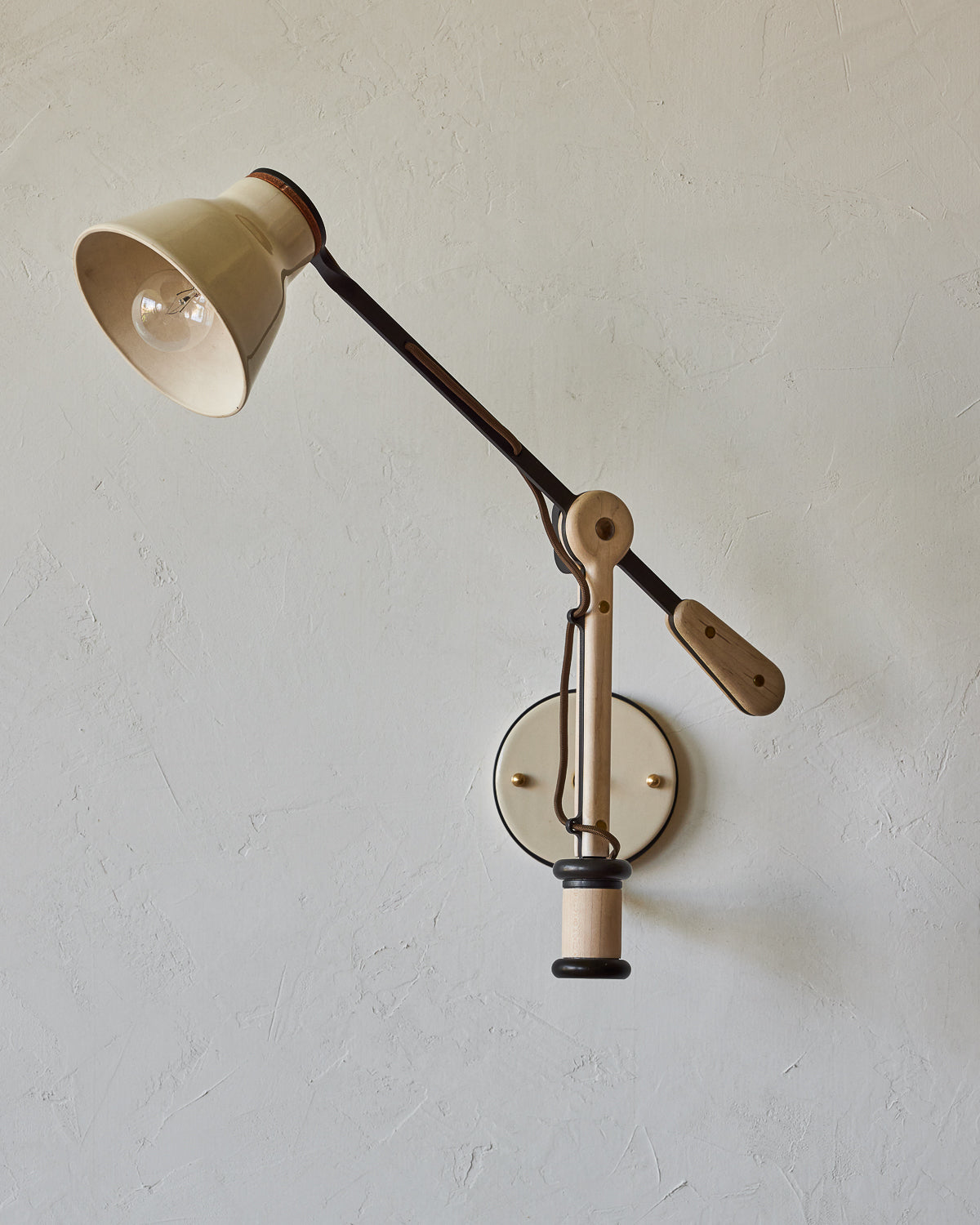 Lostine - Alek Wall Sconce