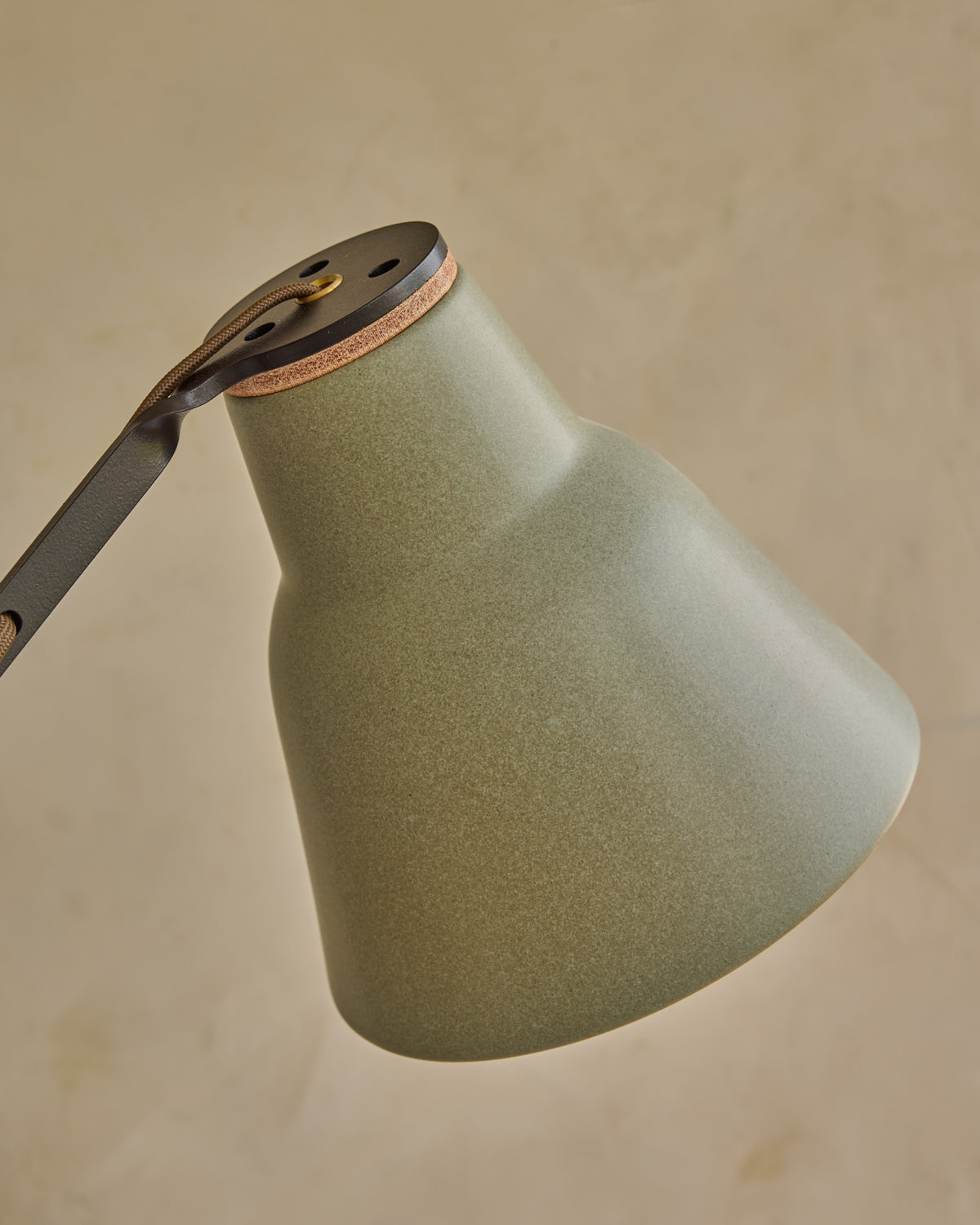 Lostine - Alek Desk Lamp