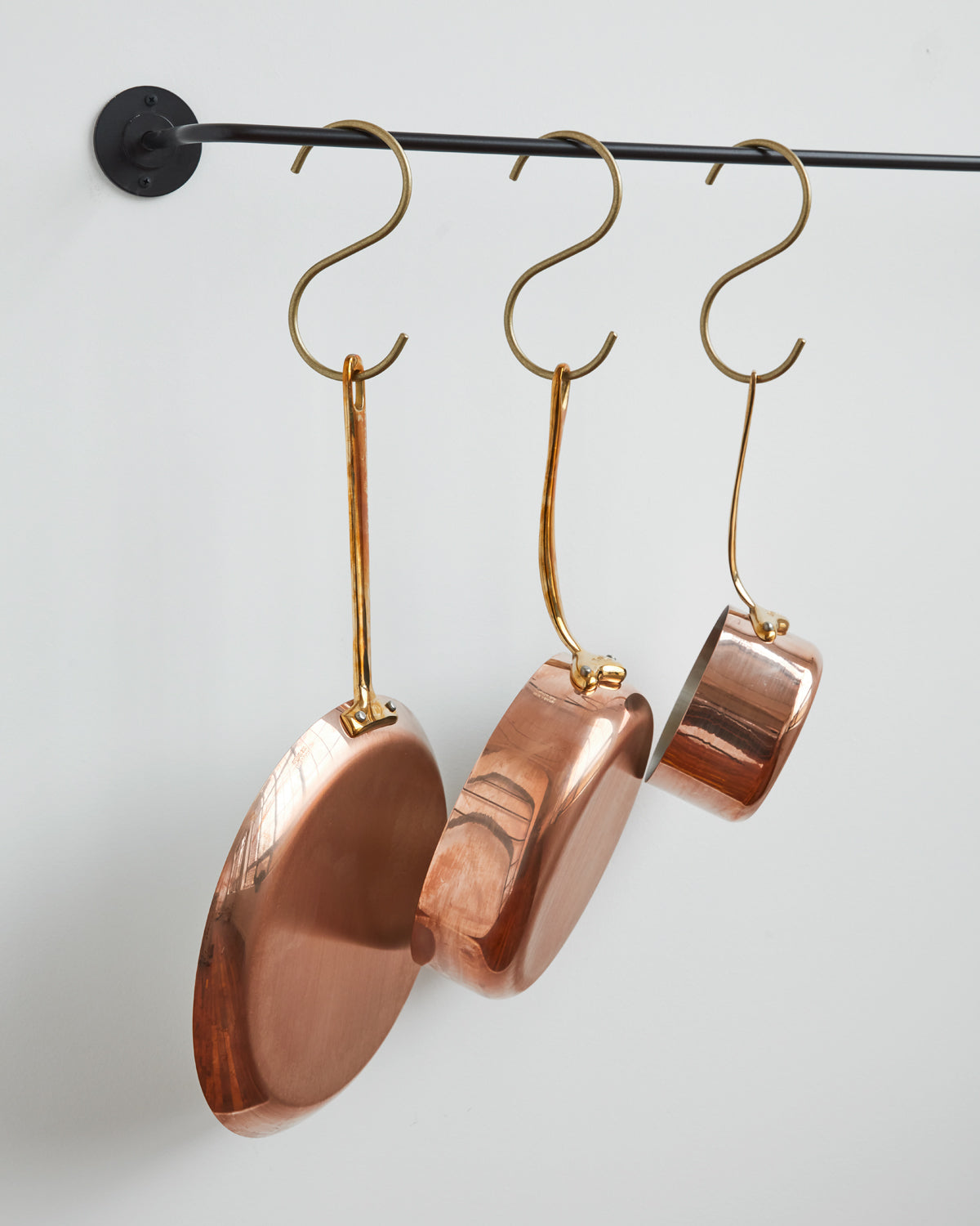 Lostine - Ellington Pot Racks