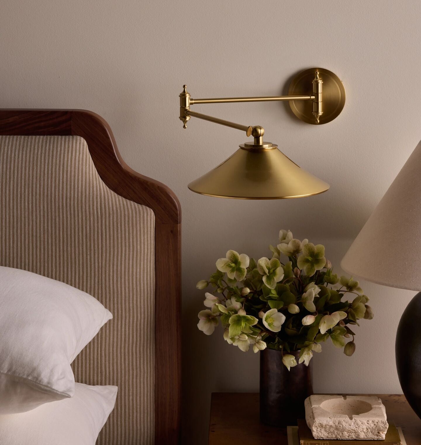 Amber Interiors - Kensington Wall Sconce