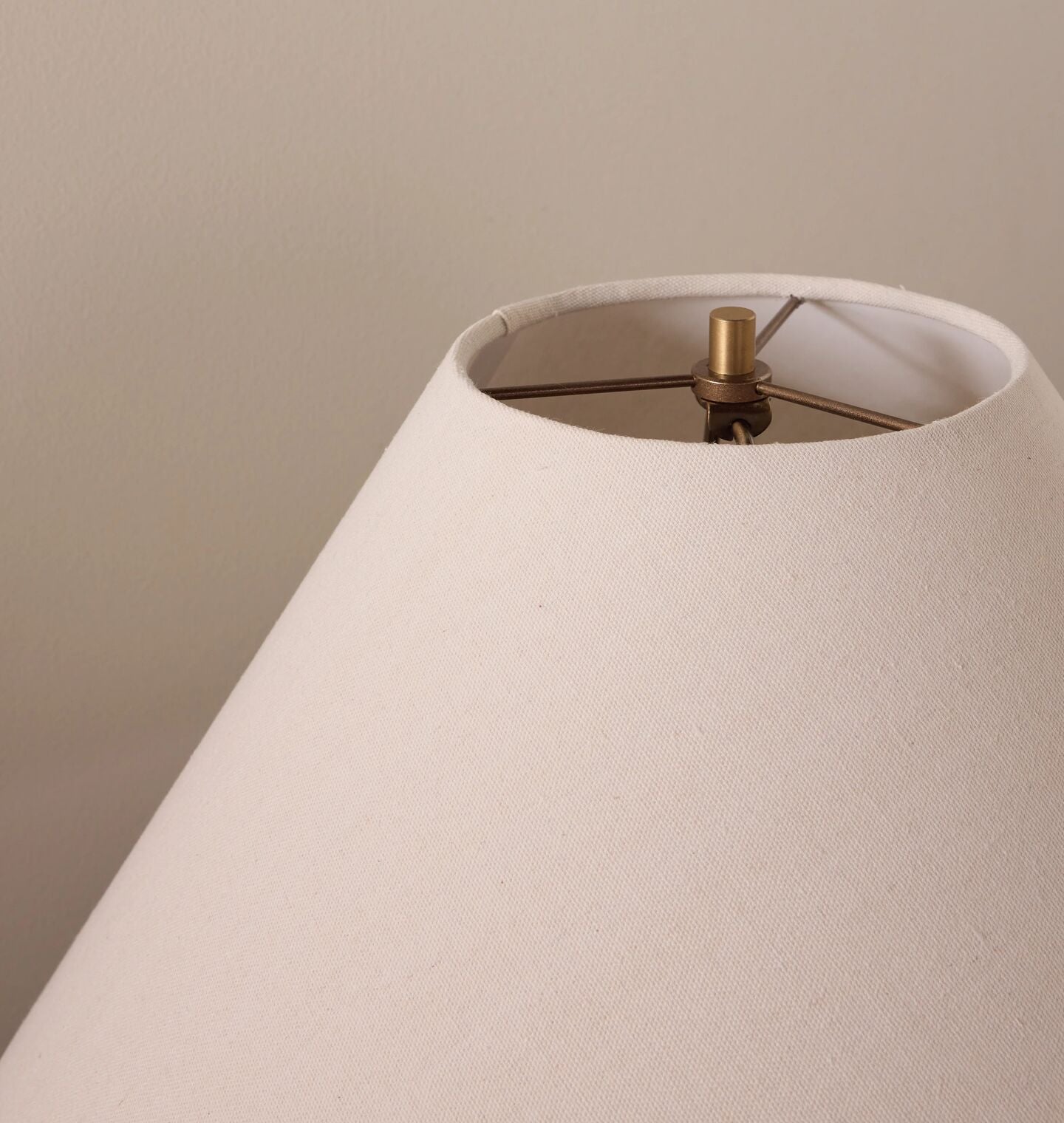 Amber Interiors - Orb Table Lamp in Mottled Ivory