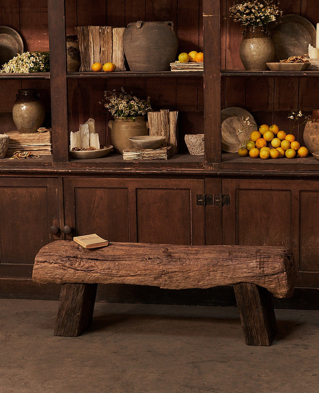Olive Ateliers - Log Bench
