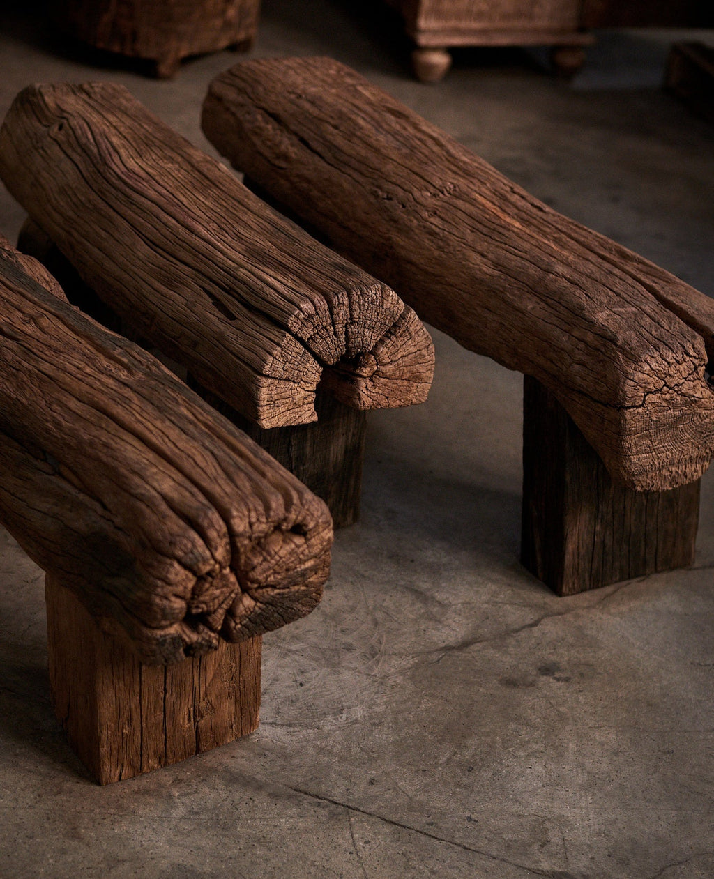 Olive Ateliers - Log Bench