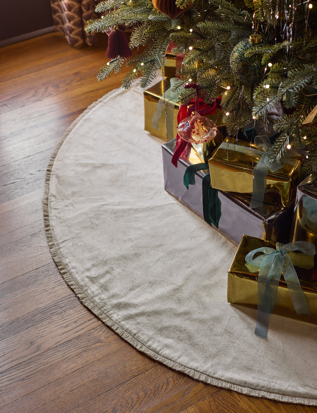 Lulu and Georgia - Brandis Velvet Tree Skirt