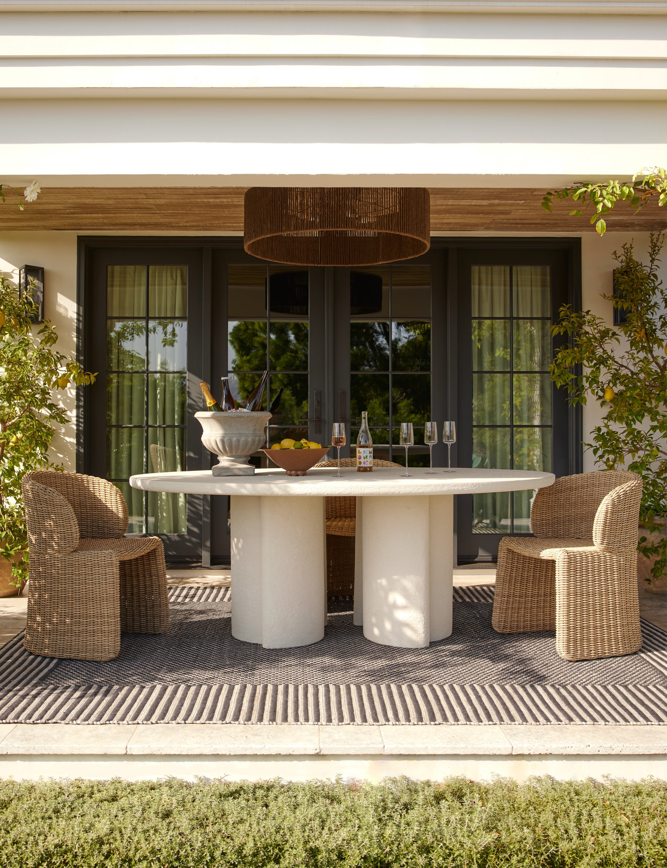 Lulu and Georgia - Rodrigo Indoor / Outdoor Oval Dining Table