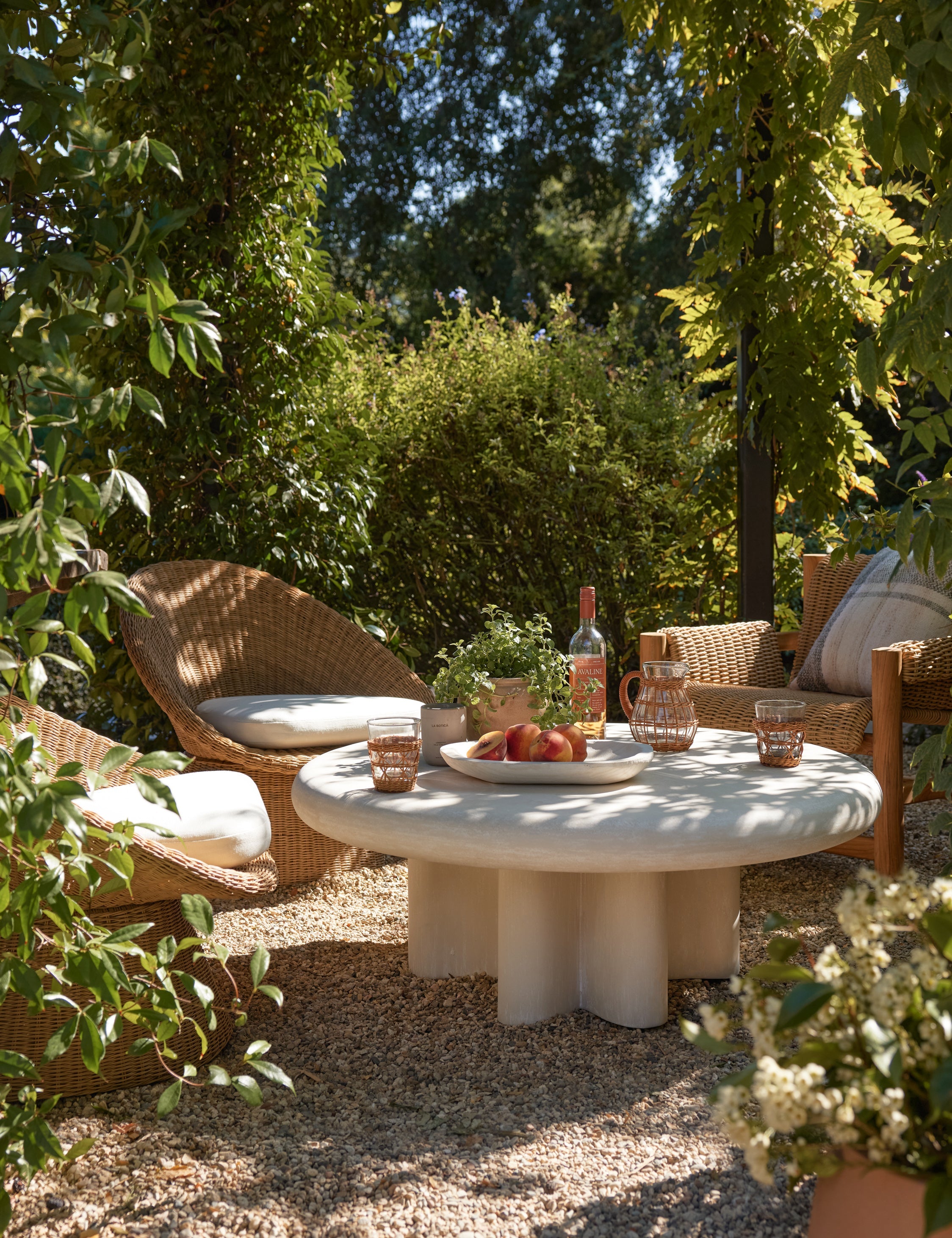 Lulu and Georgia - Ruiz Indoor / Outdoor Round Coffee Table