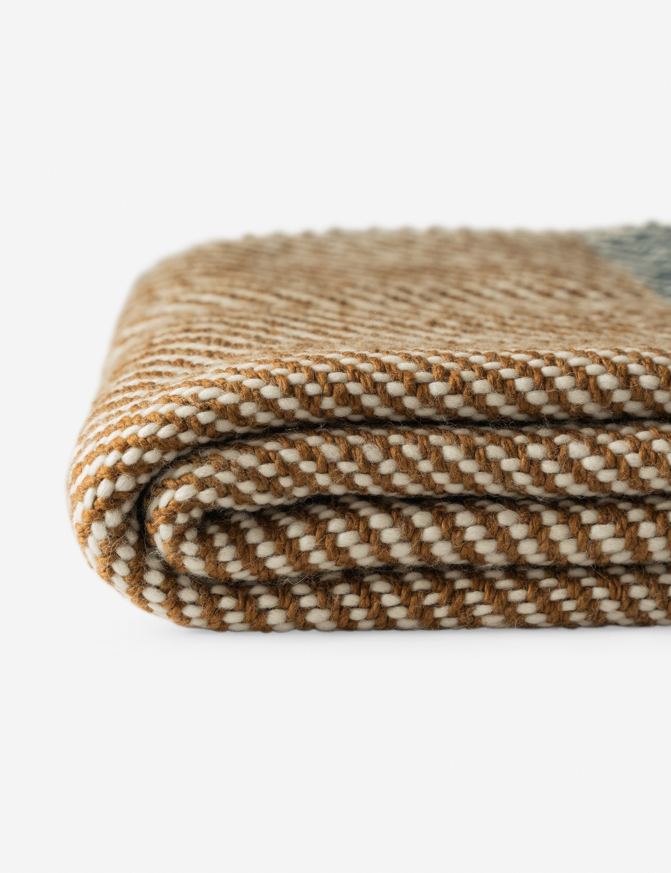 Lulu and Georgia - Sandvik Throw