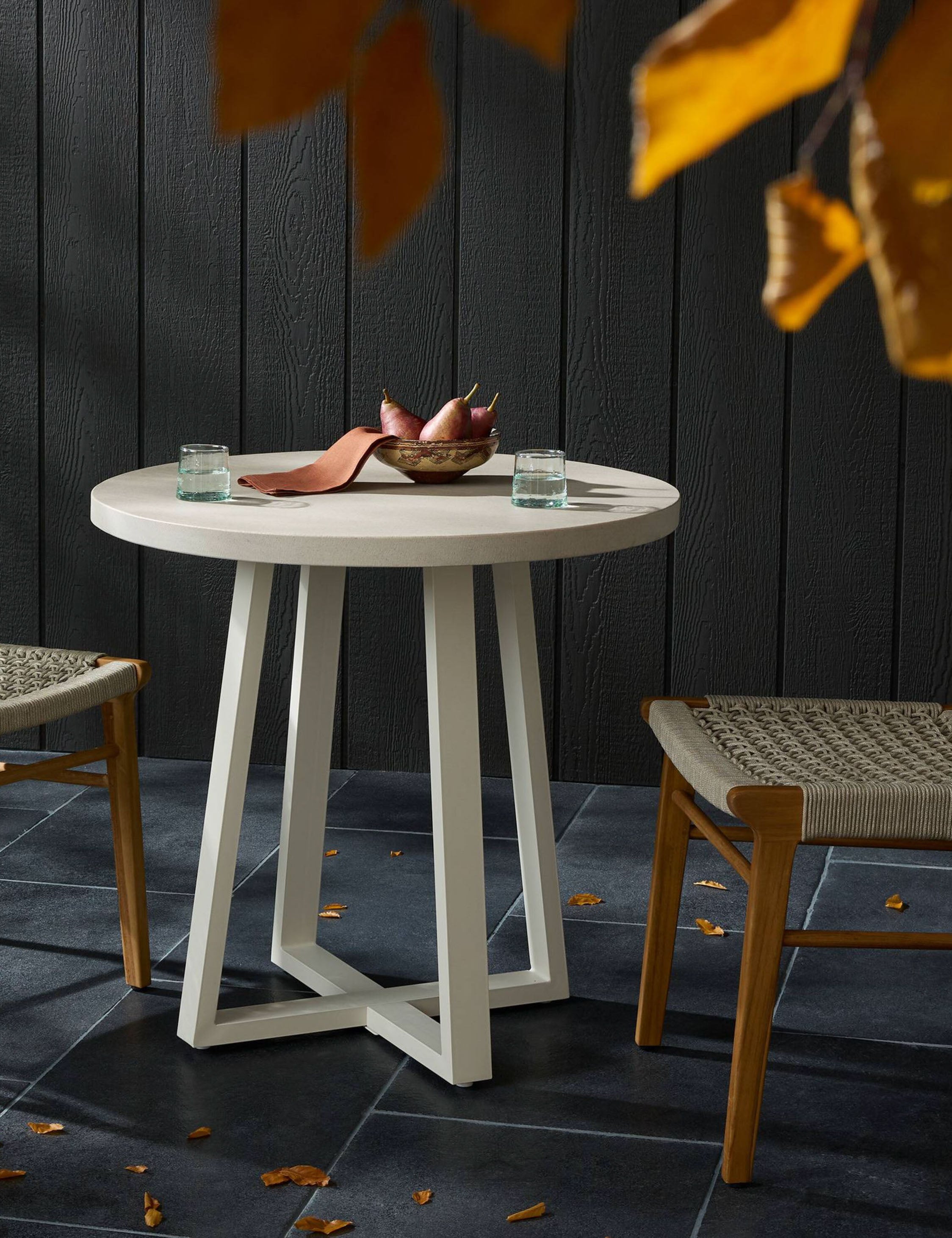 Lulu and Georgia - Hollis Indoor / Outdoor Round Dining Table