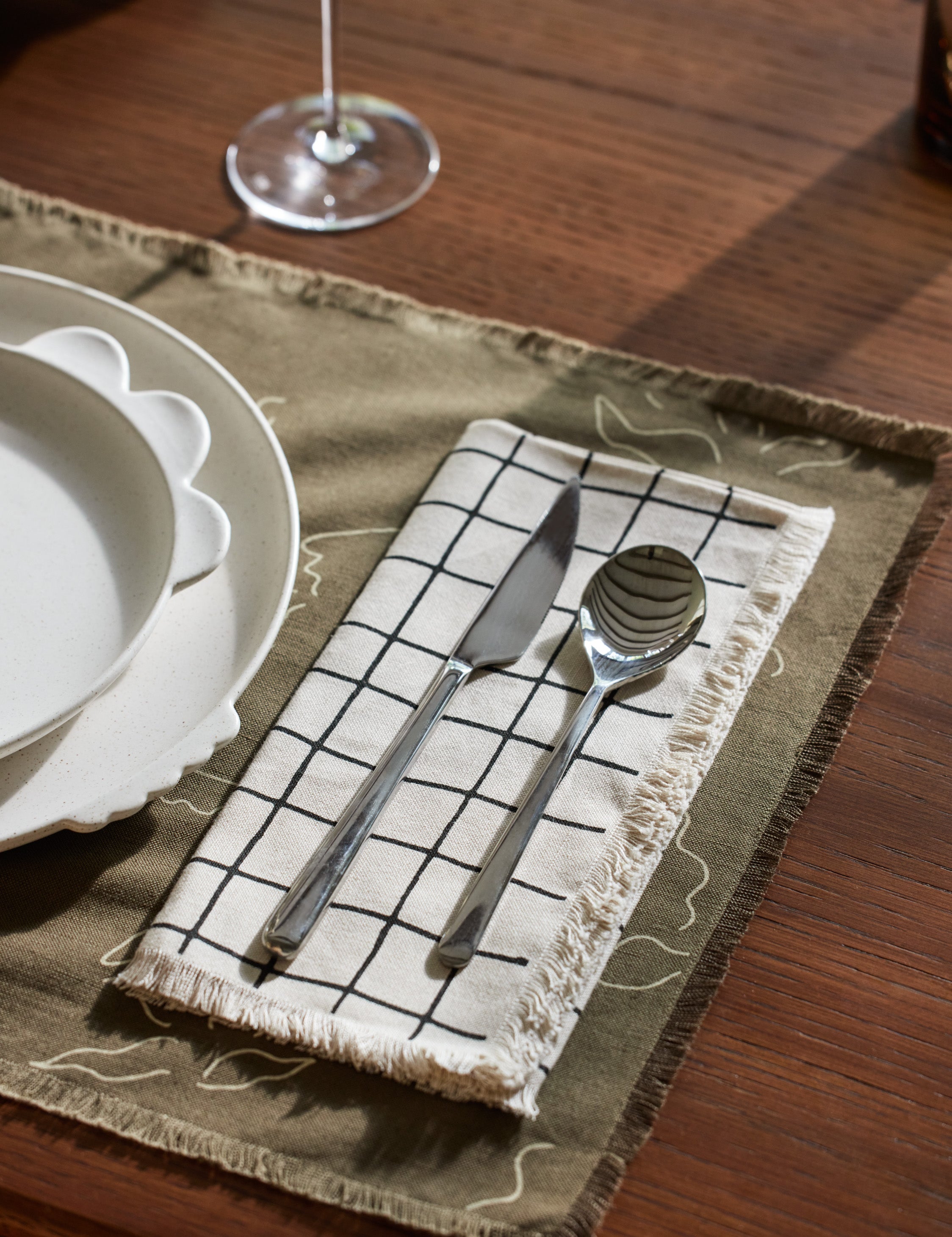Lulu and Georgia - Linea Flatware 5 - Piece Set by Mepra