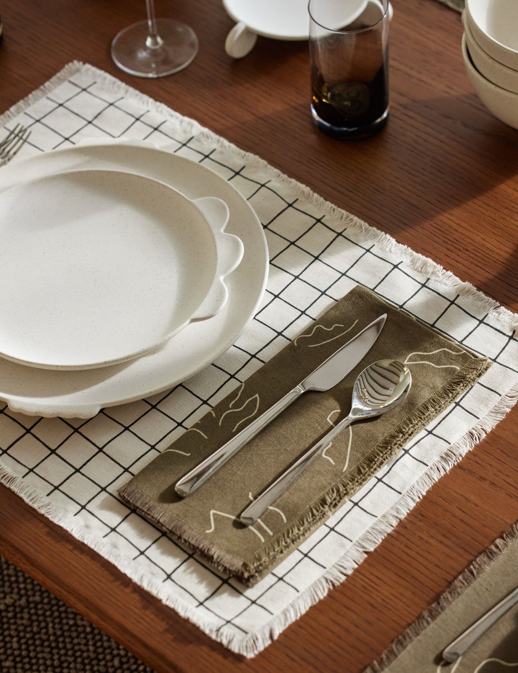 Lulu and Georgia - Linea Flatware by Mepra