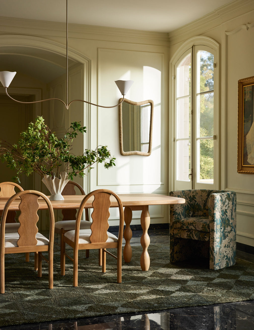 Lulu and Georgia - Loana Linear Chandelier