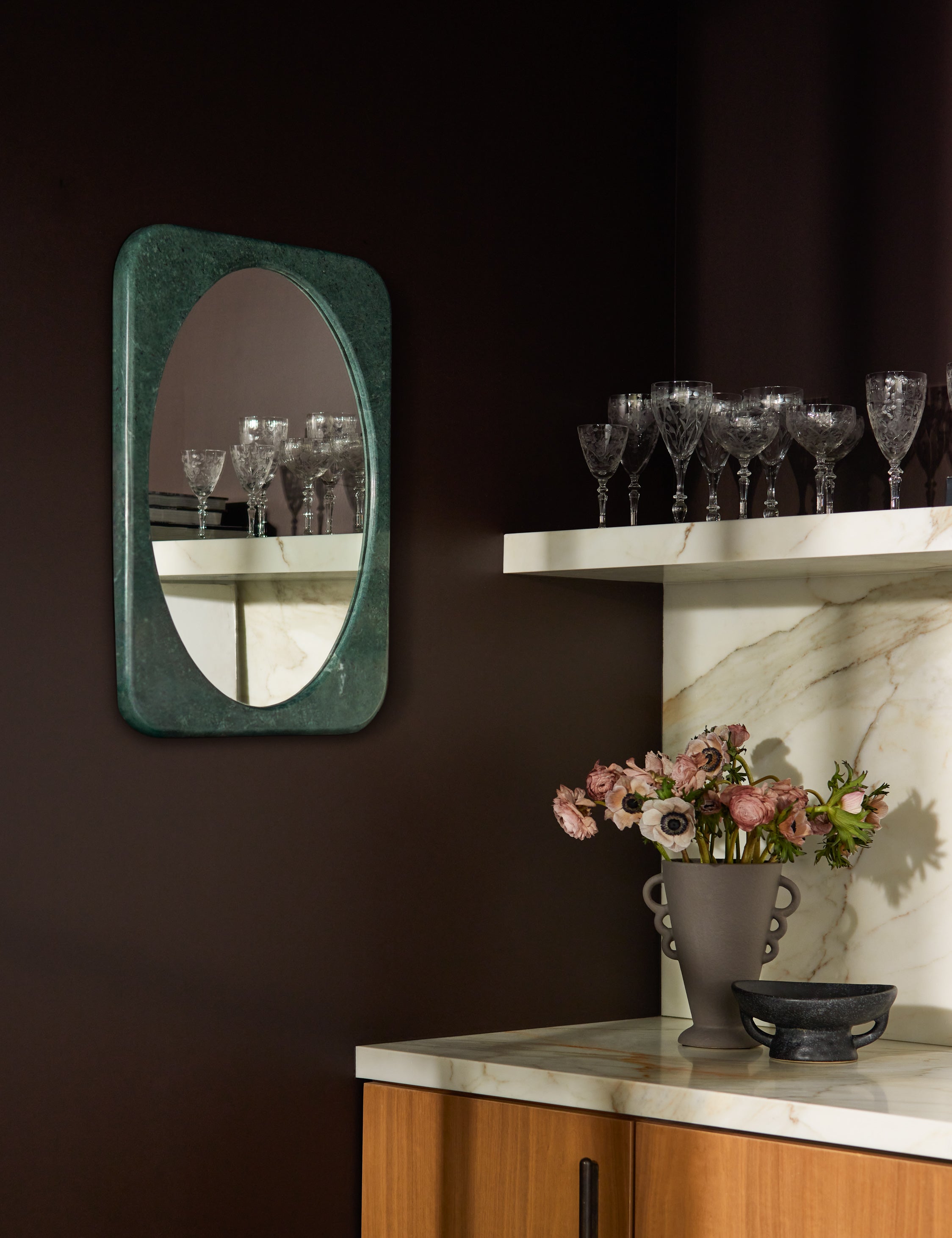 Lulu and Georgia - Arista Mirror