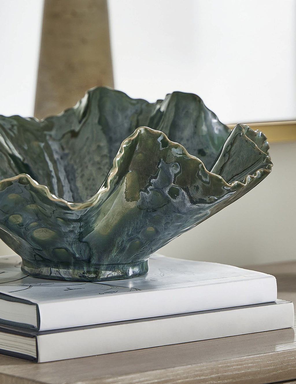 Lulu and Georgia - Oyku Outdoor Bowl