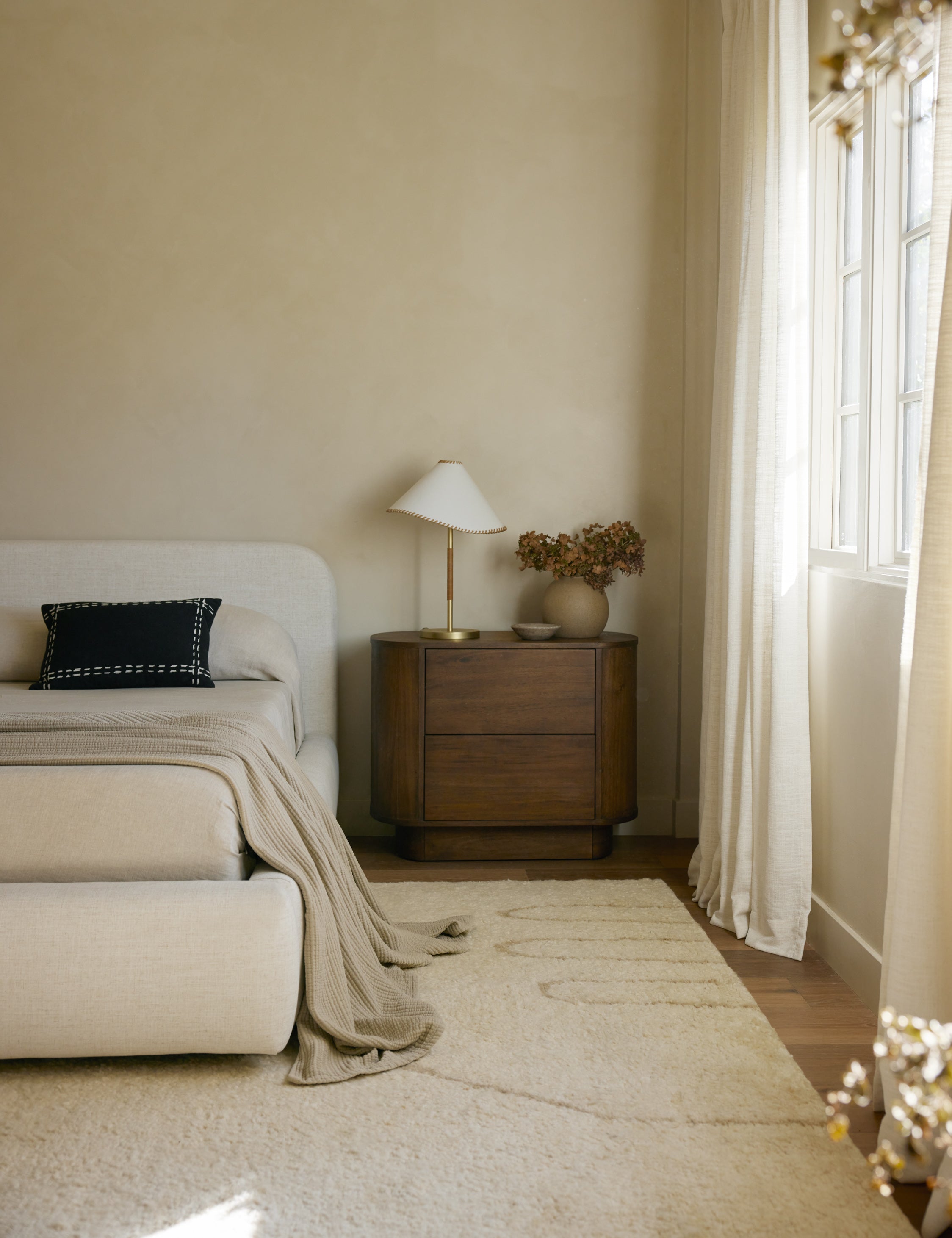 Lulu and Georgia - Gilda Nightstand