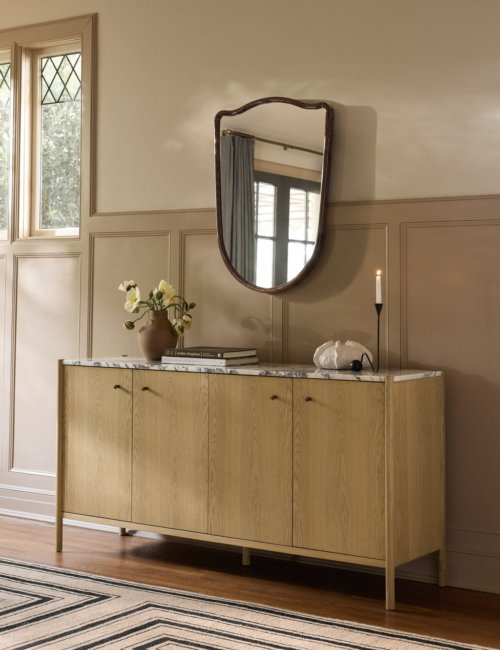 Lulu and Georgia - Elda Mirror
