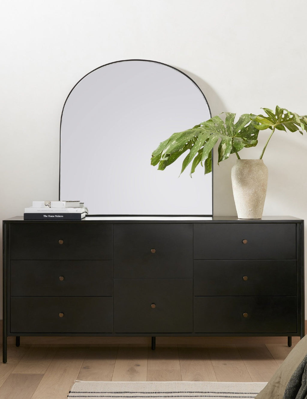 Lulu and Georgia - Alvarado Mirror