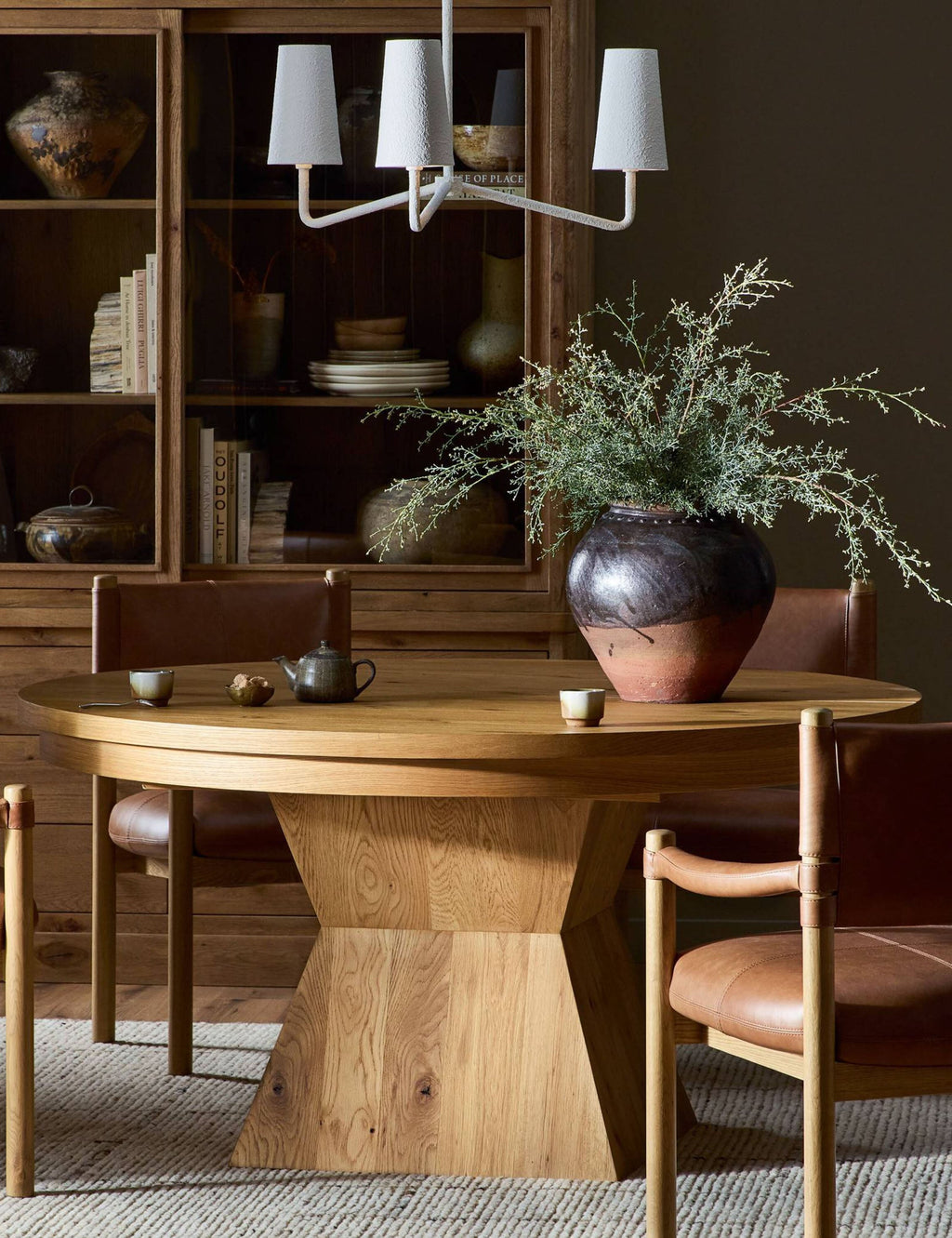 Lulu and Georgia - Hermoza Extendable Round Dining Table