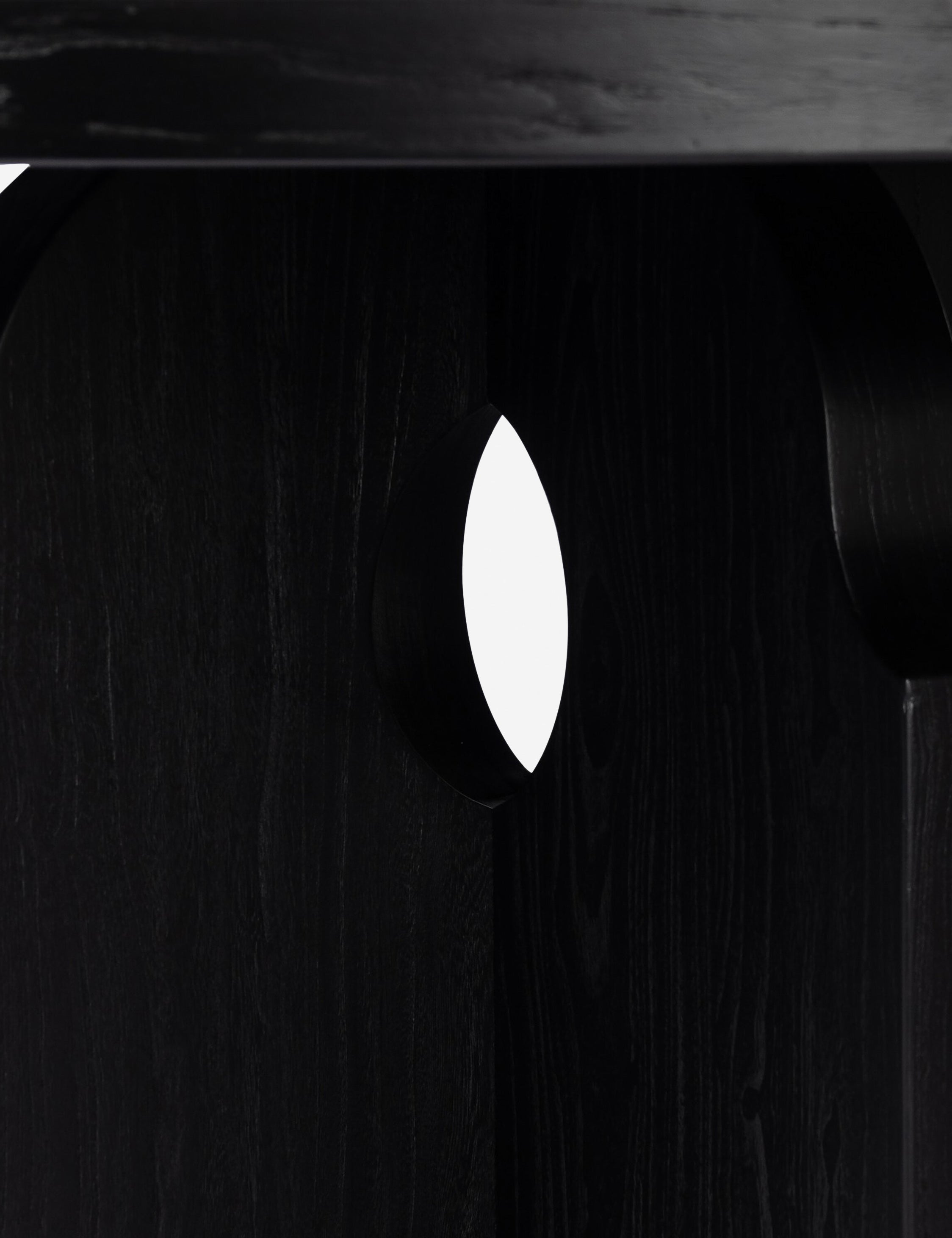 Lulu and Georgia - Almgren Round Dining Table