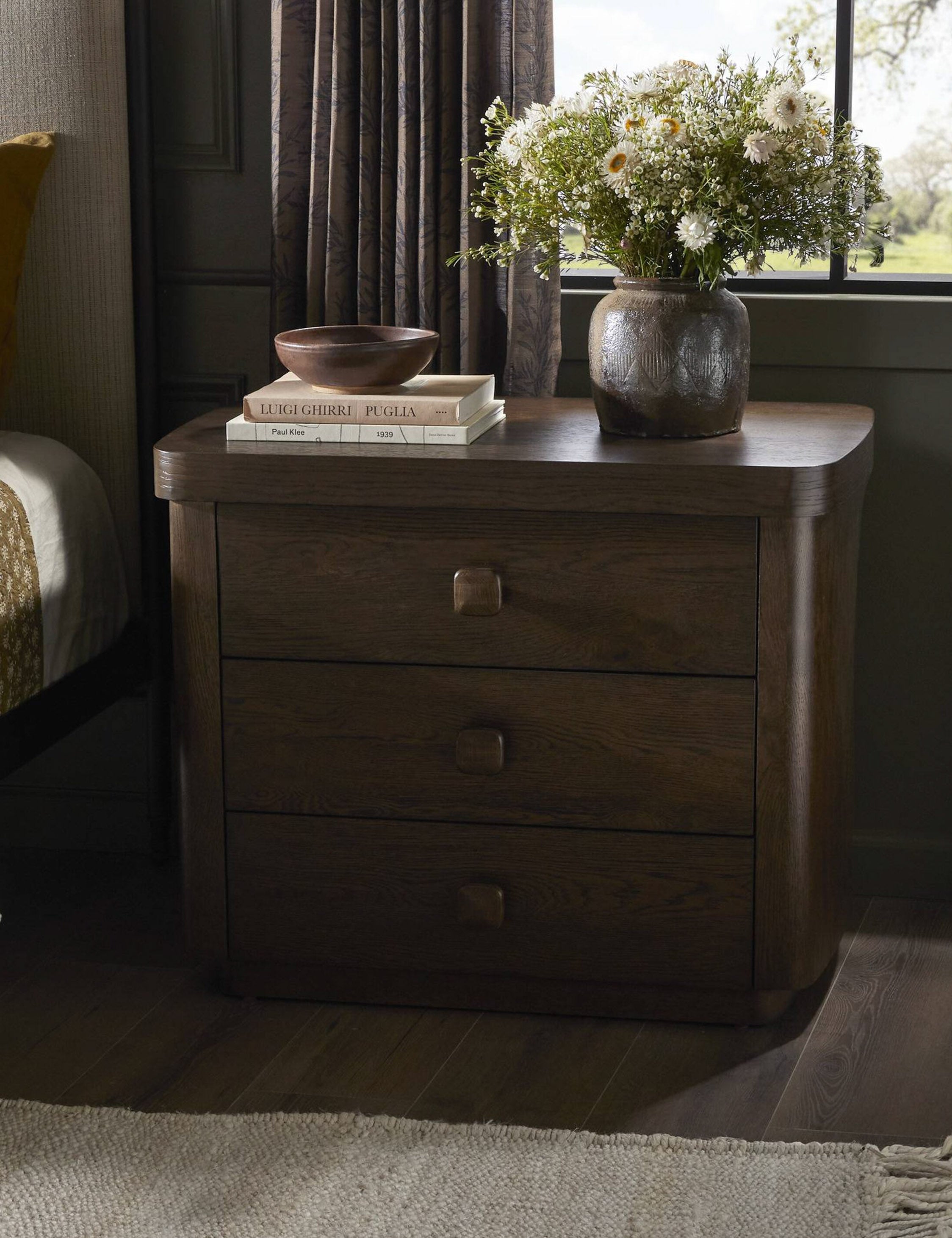 Lulu and Georgia - Rosaldo Nightstand