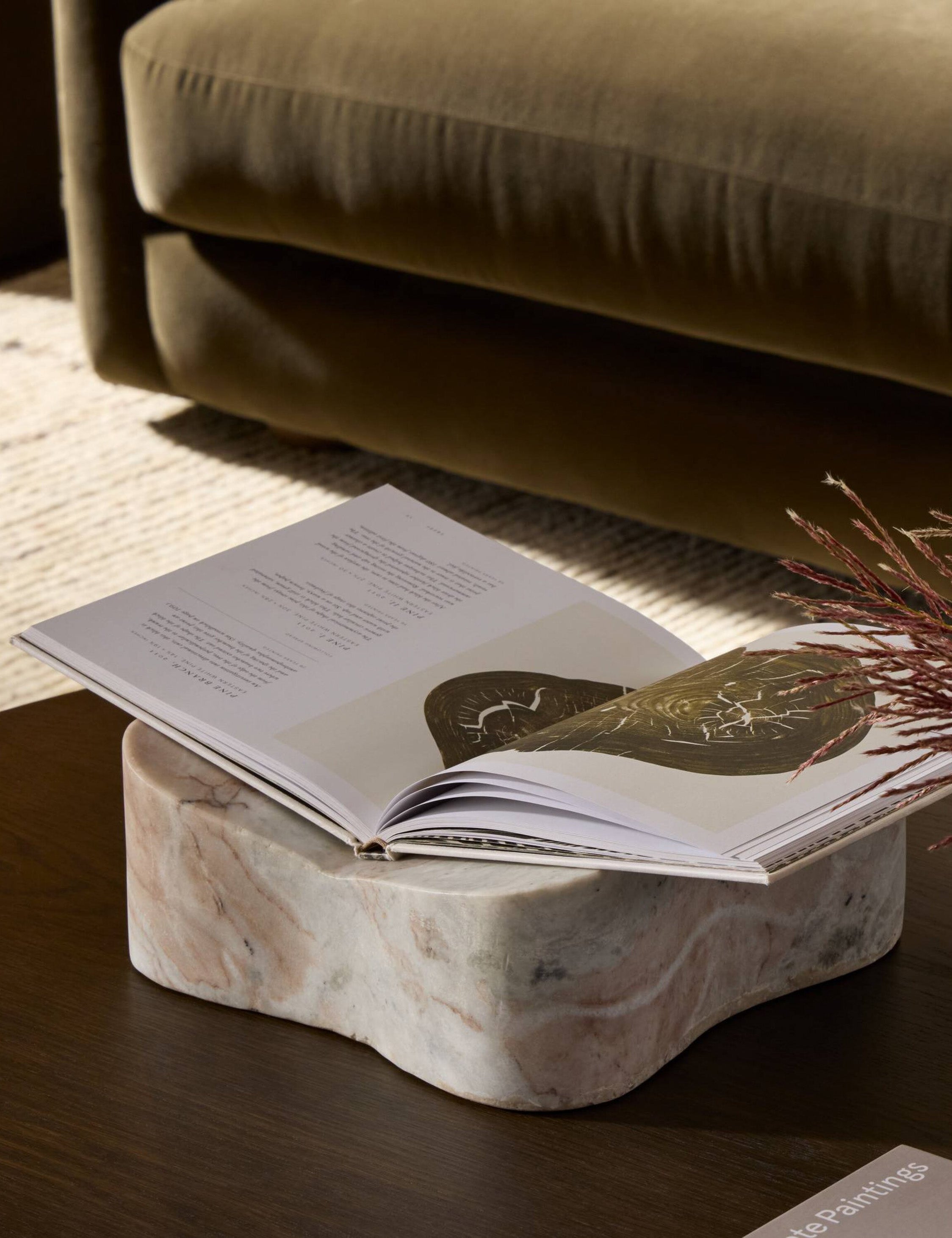 Lulu and Georgia - Stannard Bookstand