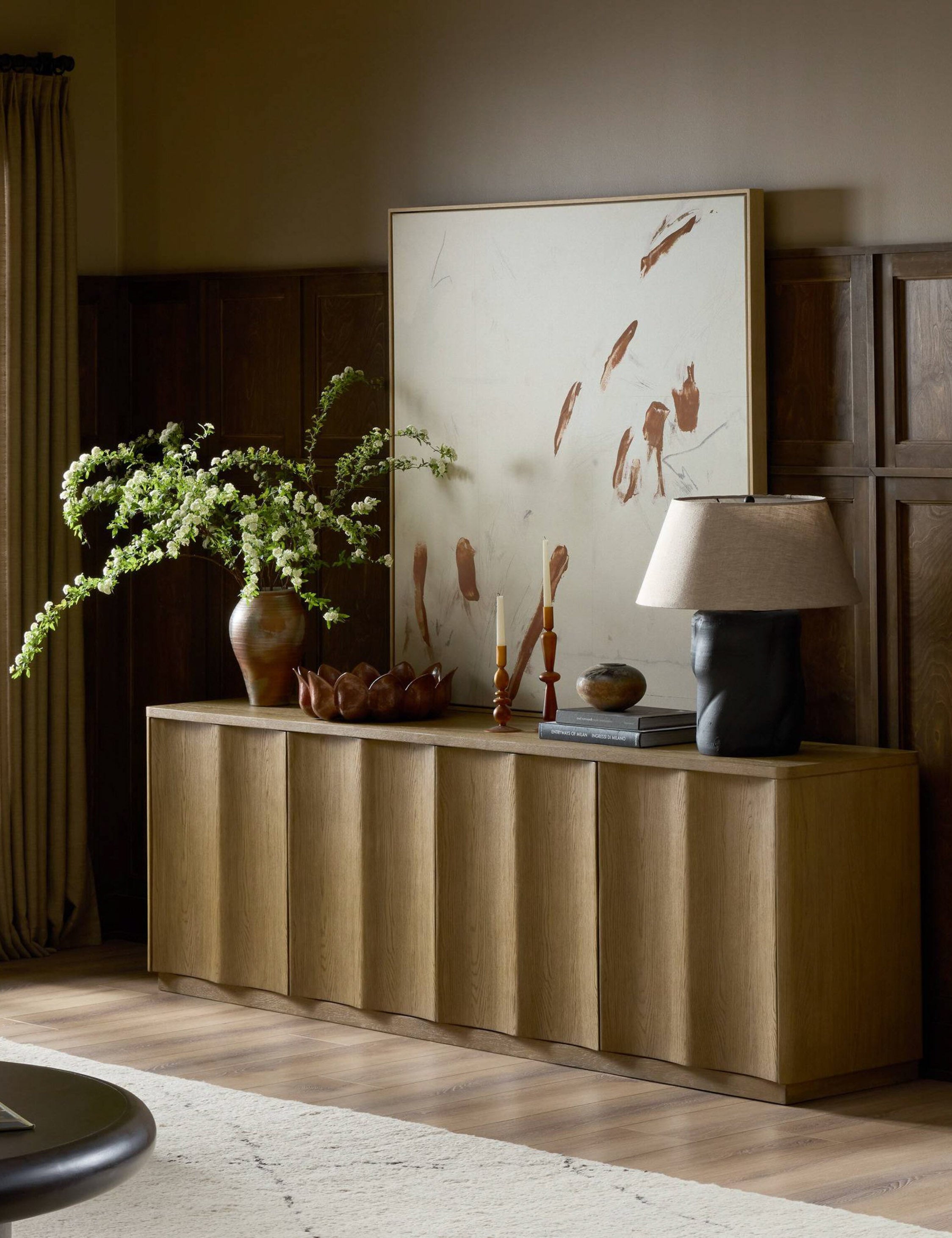 Lulu and Georgia - Macari Media Console