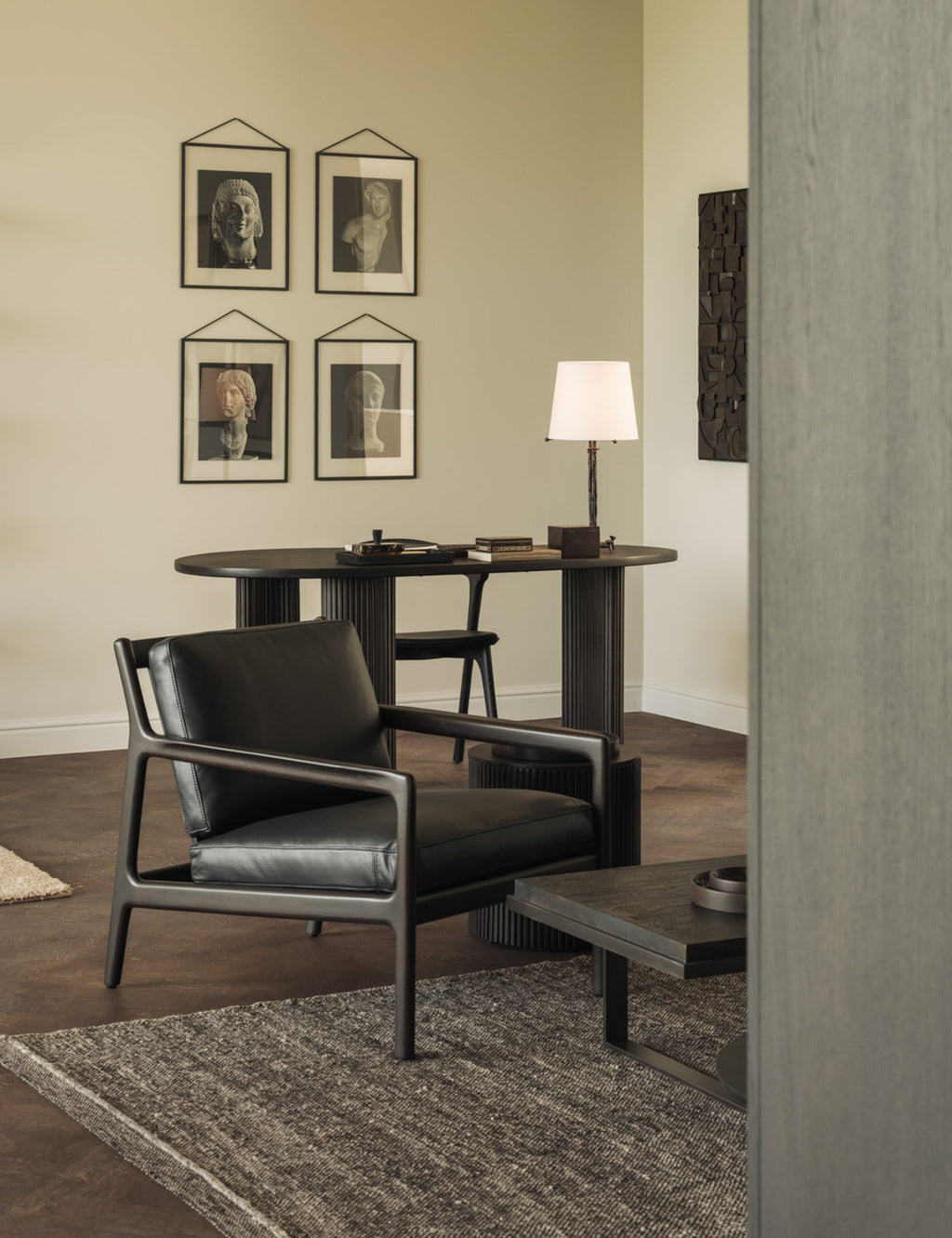 Lulu and Georgia - Raiden Desk