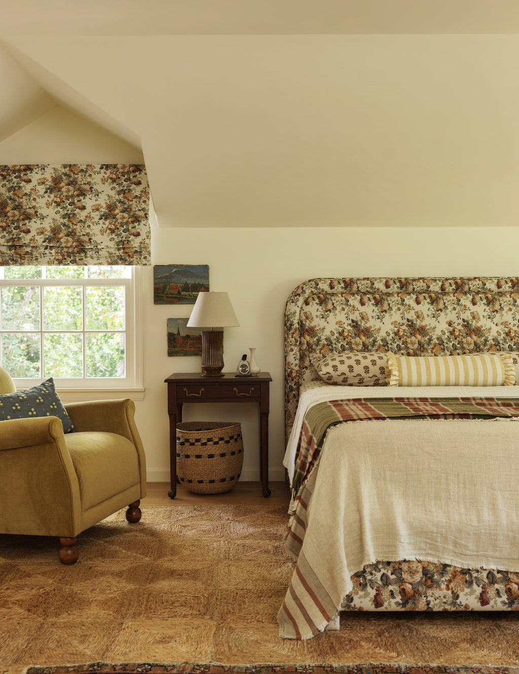 Lulu and Georgia - Soter Linen Fabric by Heidi Caillier