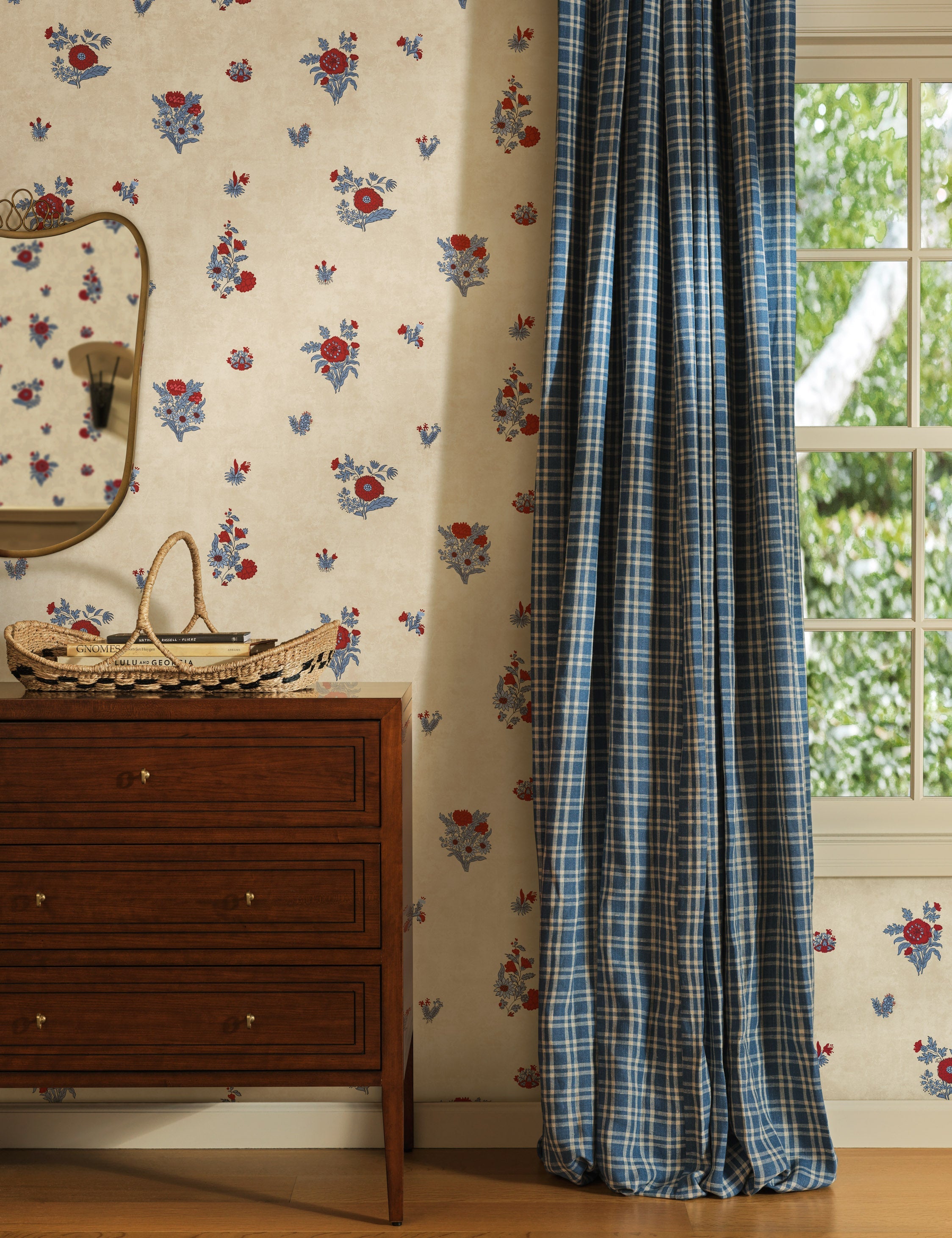 Lulu and Georgia - Kemper Linen Fabric by Heidi Caillier