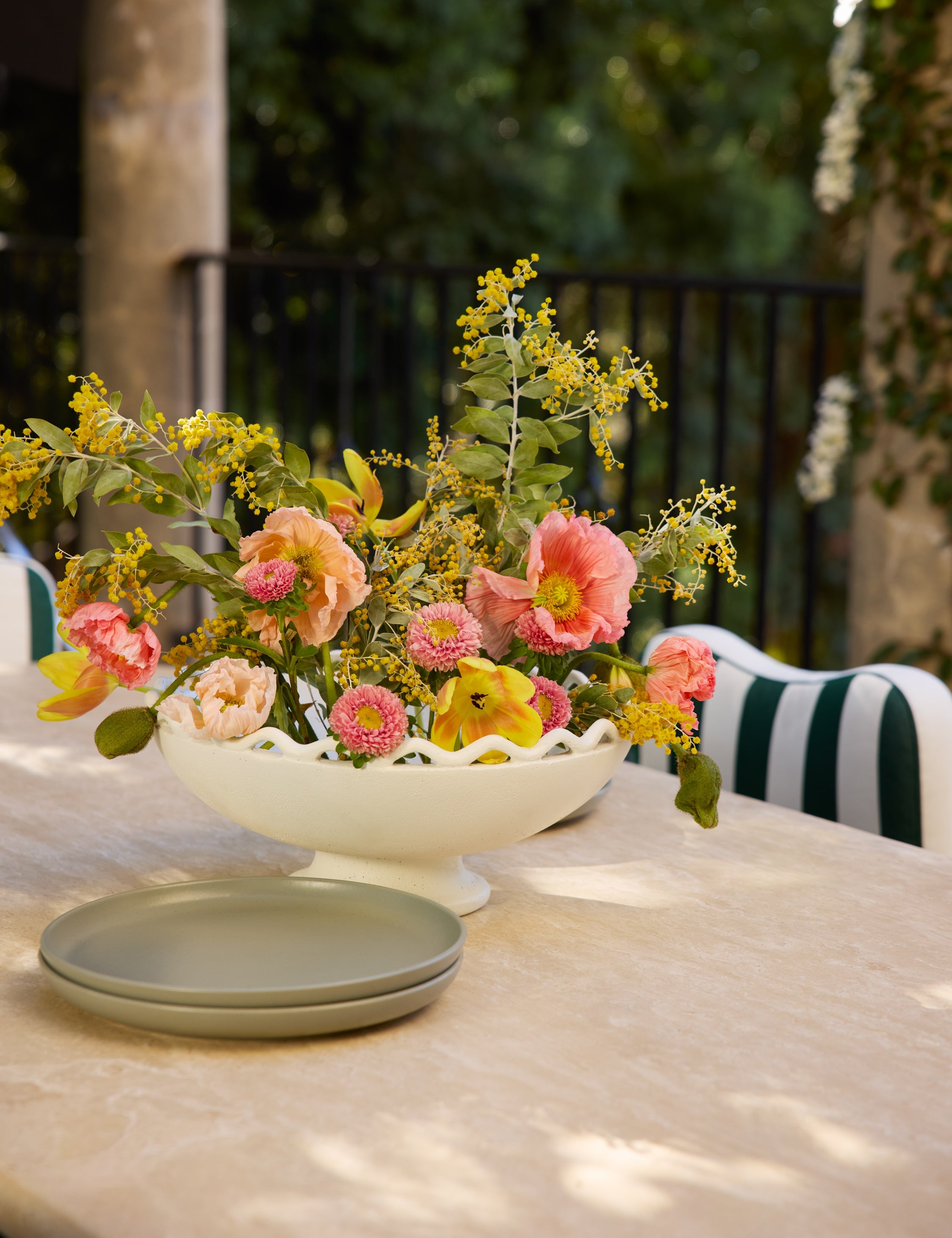 Lulu and Georgia - Pedrosa Indoor / Outdoor Centerpiece Bowl