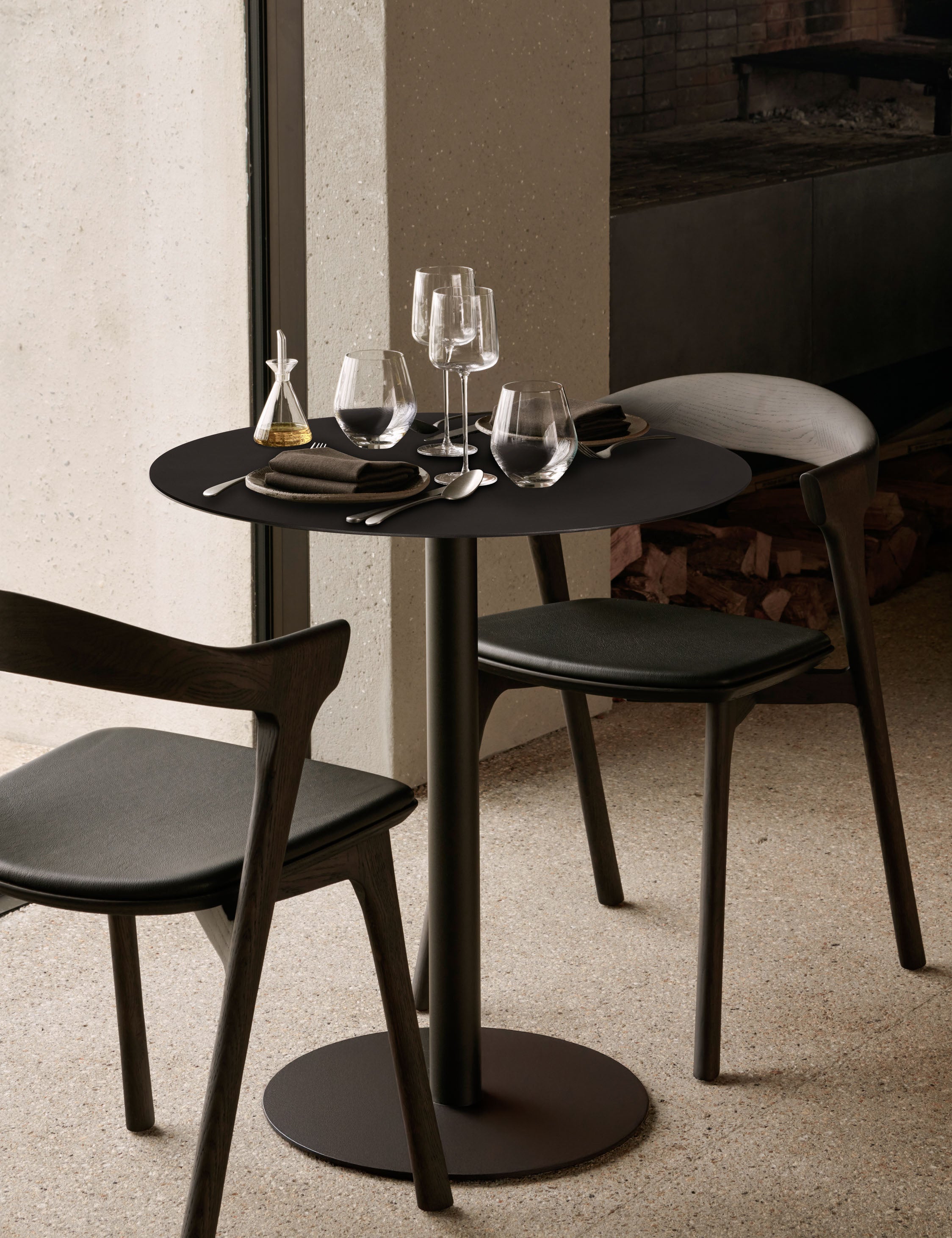 Lulu and Georgia - Fisk Round Dining Table