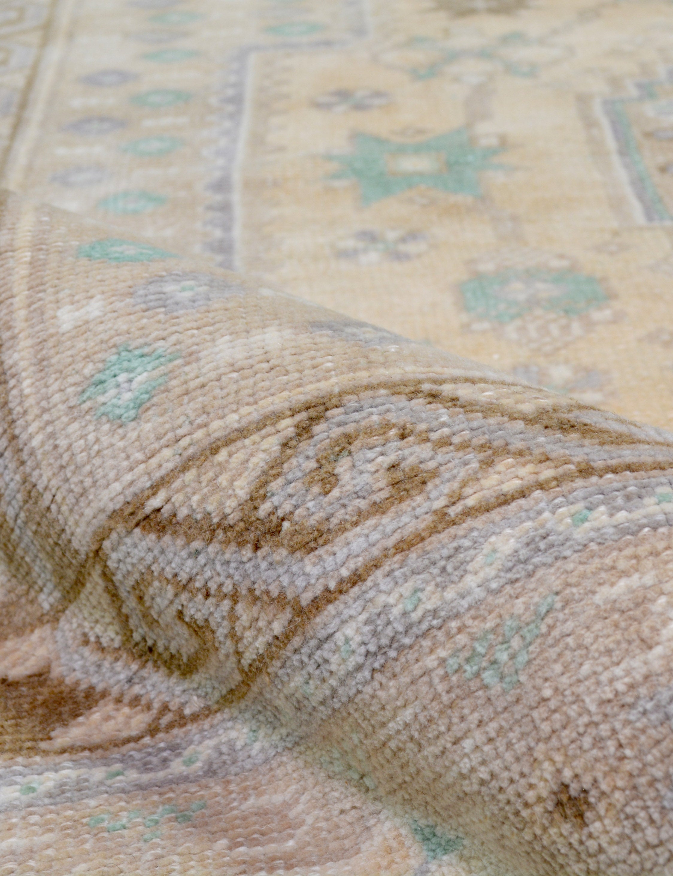 Lulu and Georgia - Vintage Turkish Hand - Knotted Wool Rug No. 428, 4'8" x 7'5"