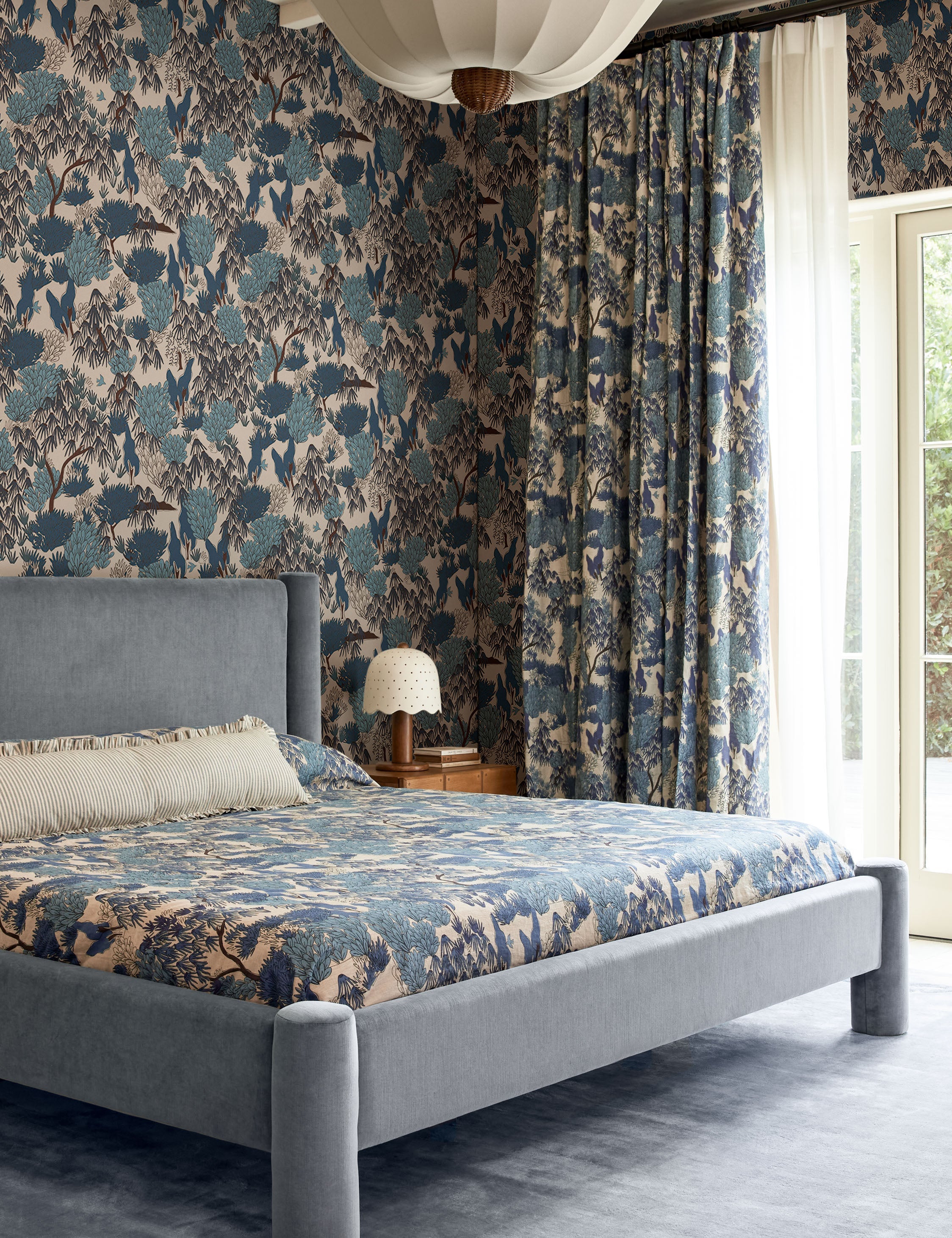 Lulu and Georgia - Garden Walk Linen Cotton Sheet Set by Sarah Sherman Samuel