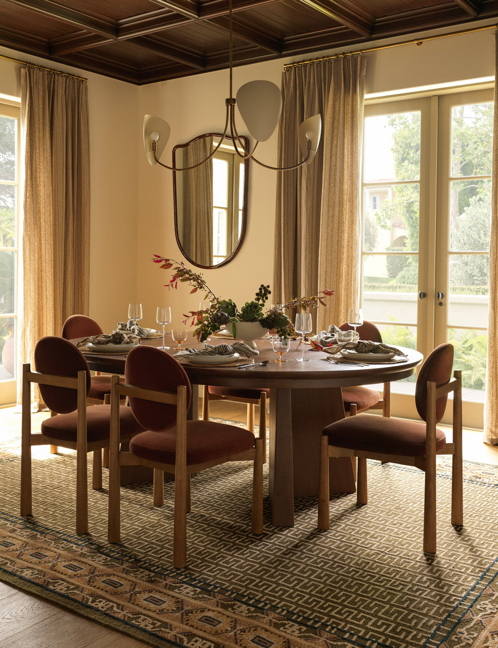 Lulu and Georgia - Nycola Extendable Oval Dining Table – Maison Quotidien