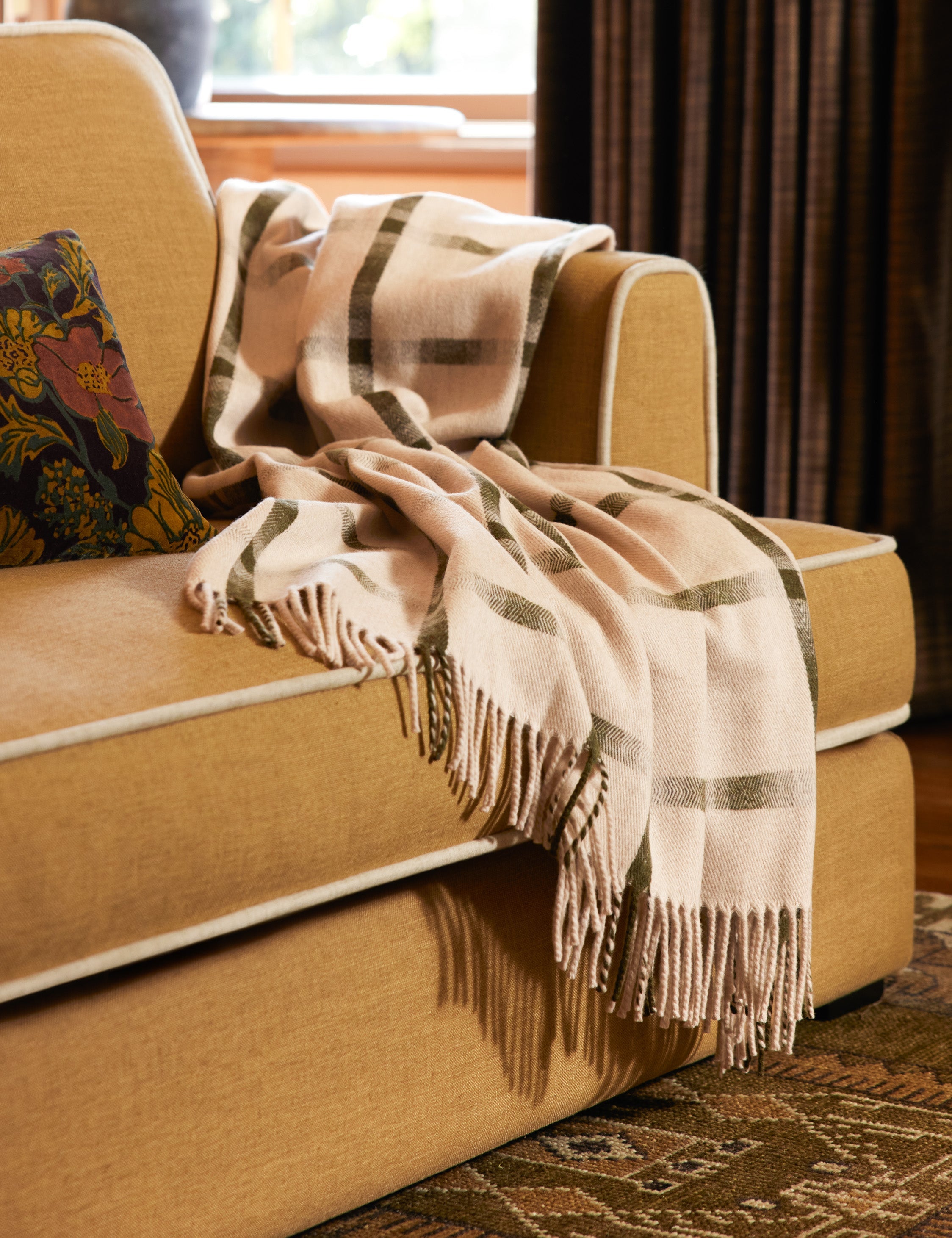 Lulu and Georgia - Atwood Lambswool Throw