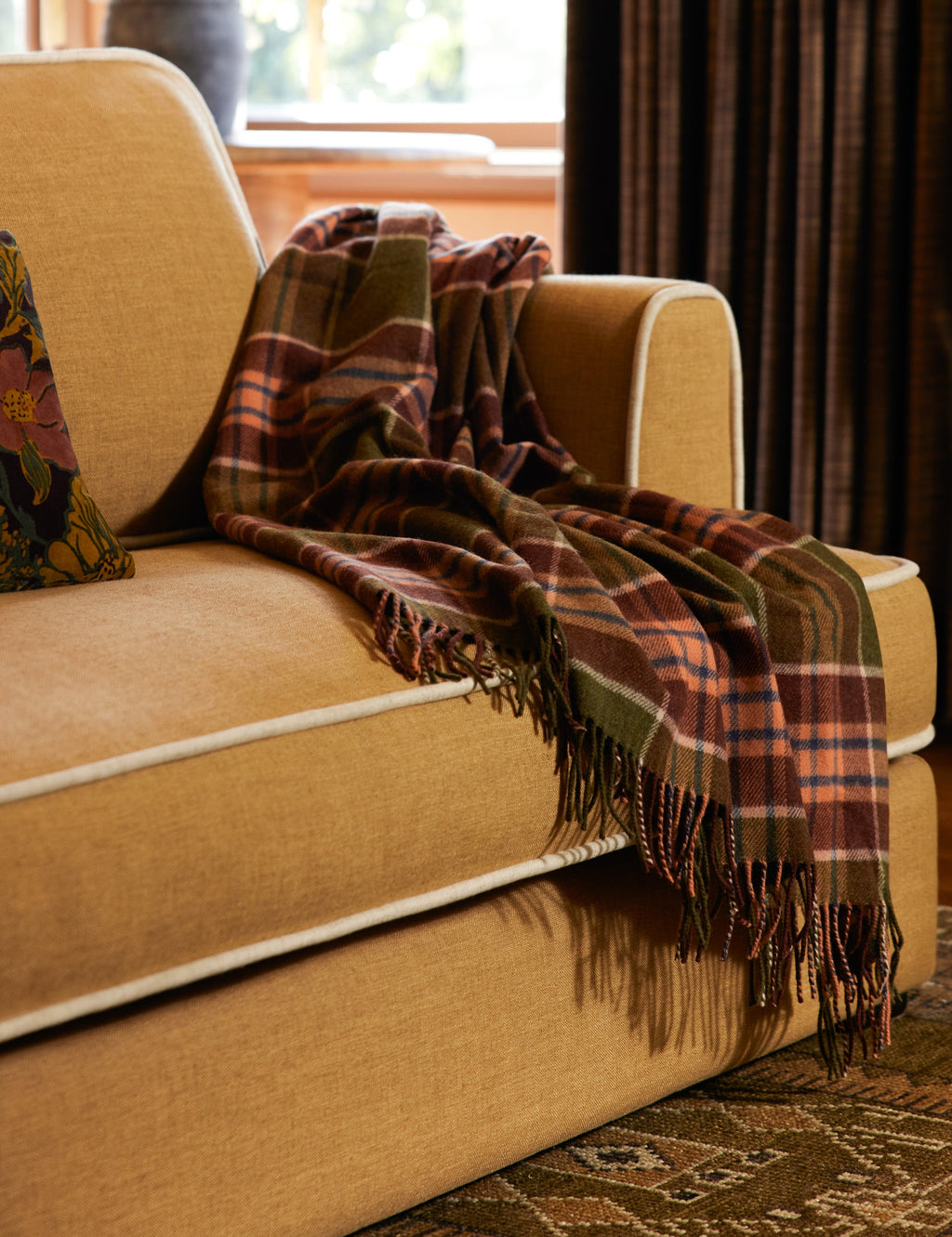 Lulu and Georgia - Holm Lambswool Throw