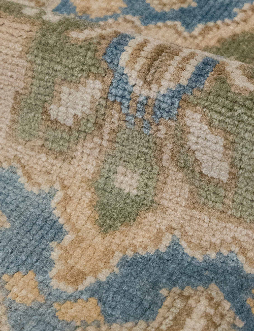 Lulu and Georgia - Vintage Turkish Hand - Knotted Wool Rug No. 536, 5'7" x 8'3"