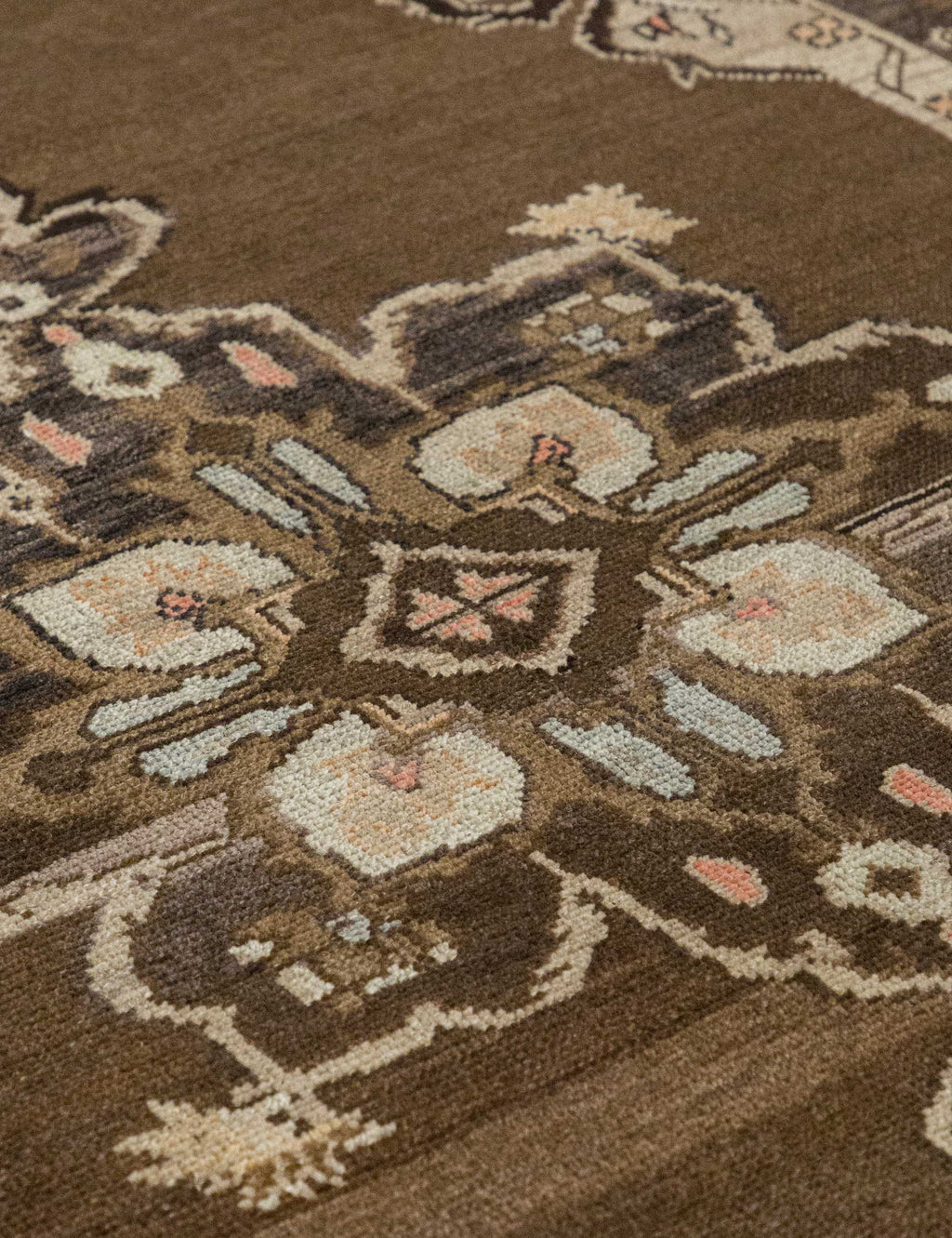 Lulu and Georgia - Vintage Turkish Hand - Knotted Wool Rug No. 561, 4'8" x 7'5"