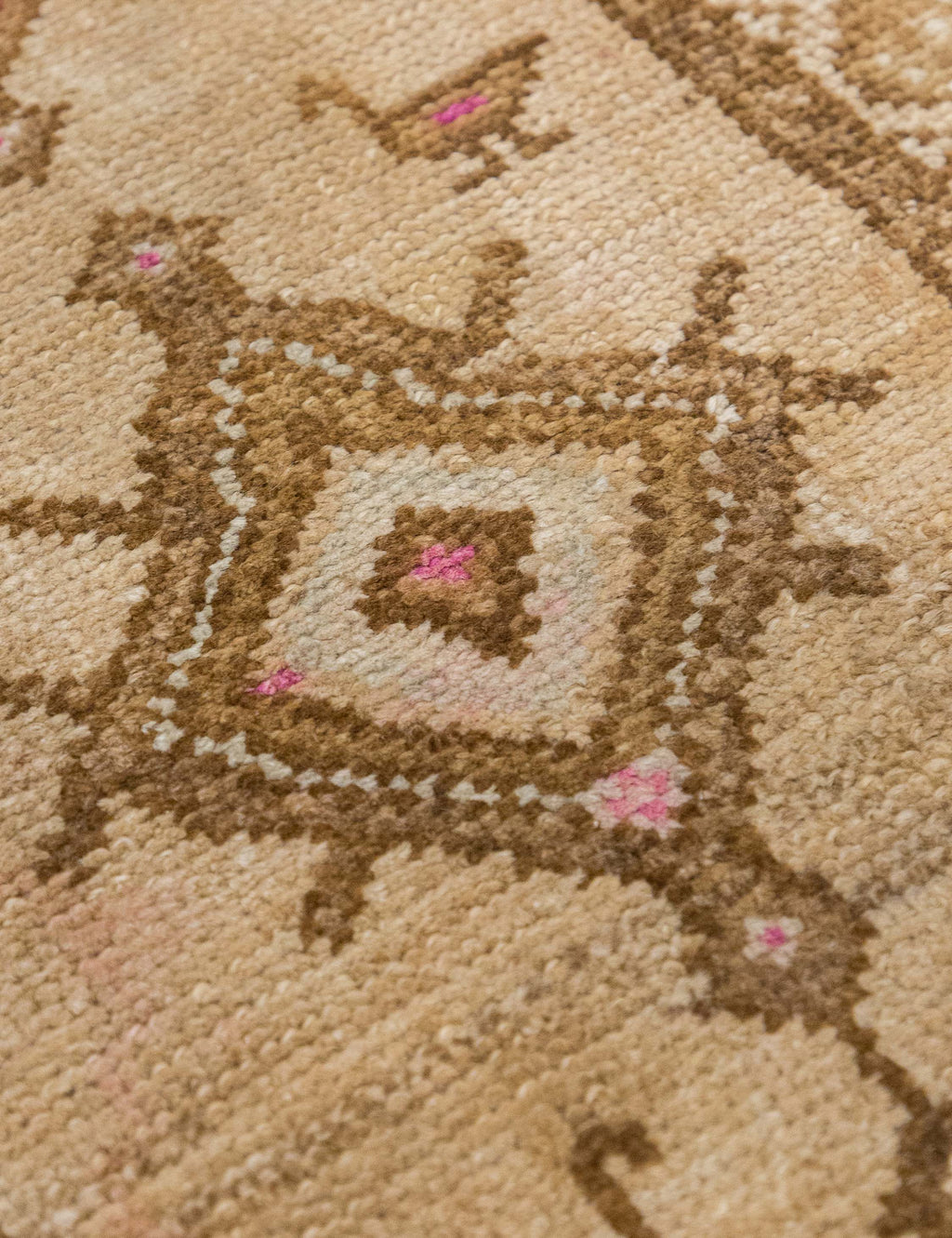 Lulu and Georgia - Vintage Turkish Hand - Knotted Wool Mini Rug No. 311, 1'5" x 3'2"
