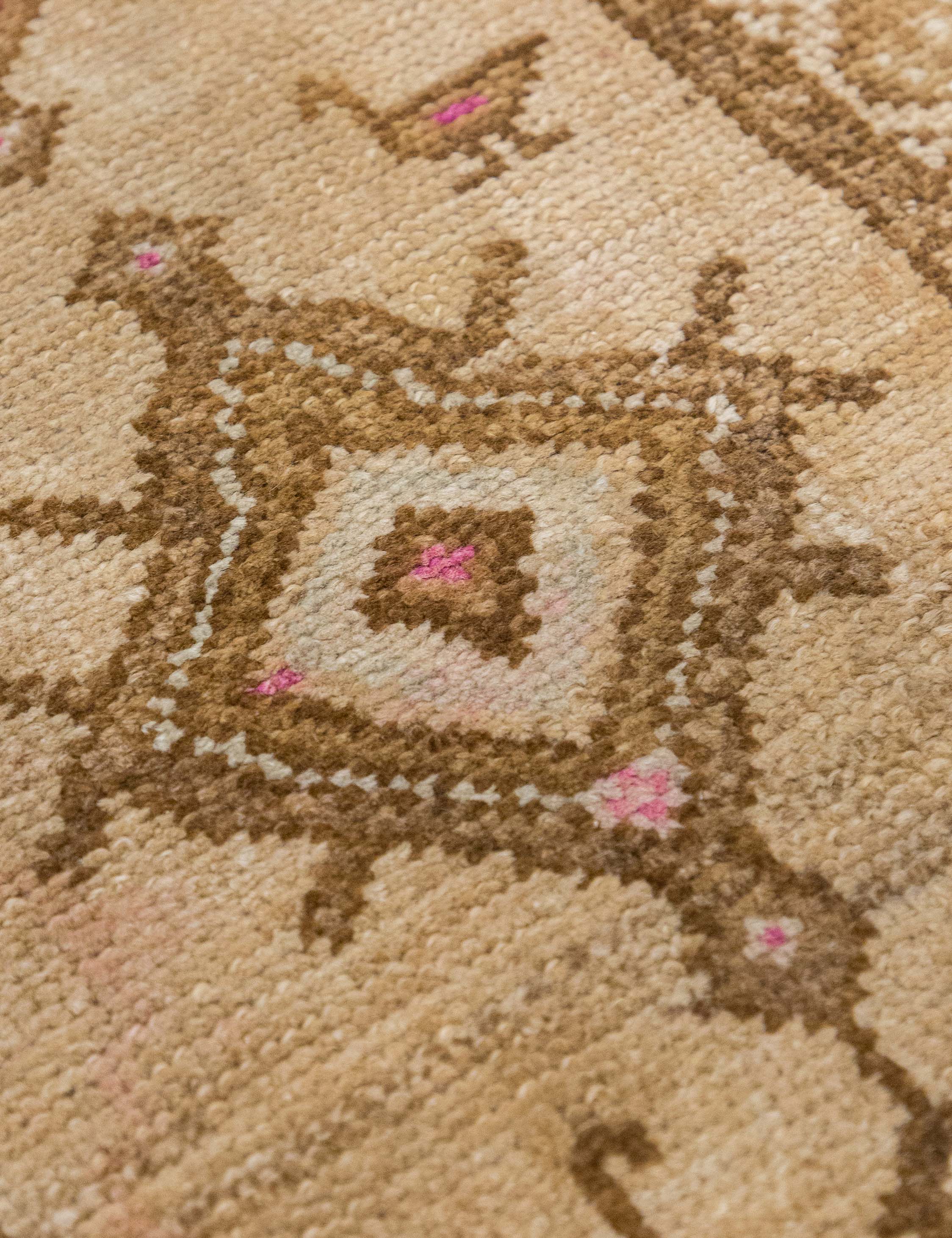 Lulu and Georgia - Vintage Turkish Hand - Knotted Wool Mini Rug No. 311, 1'5" x 3'2"