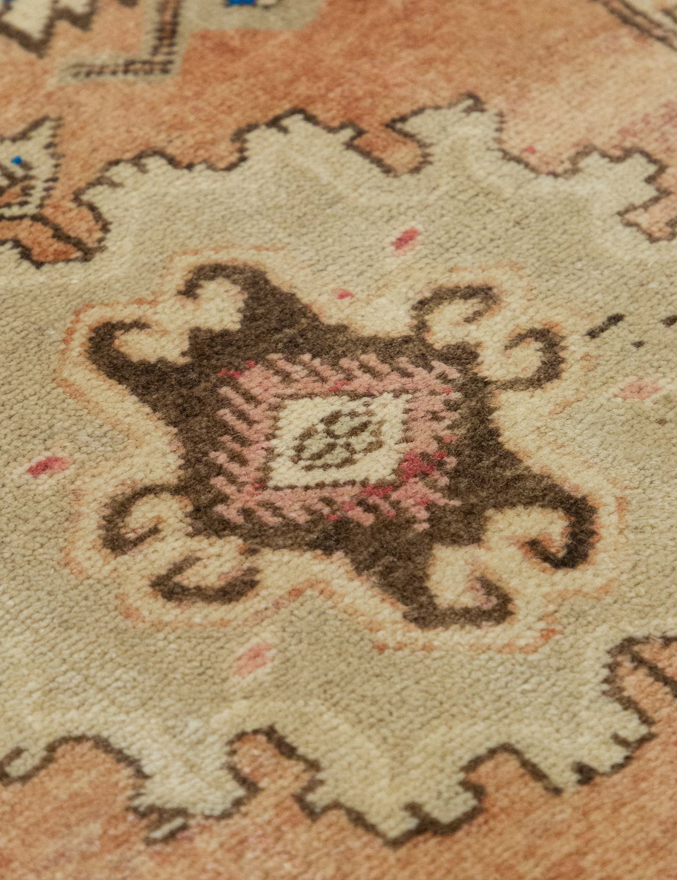 Lulu and Georgia - Vintage Turkish Hand - Knotted Wool Mini Rug No. 320, 1'6" x 3'4"