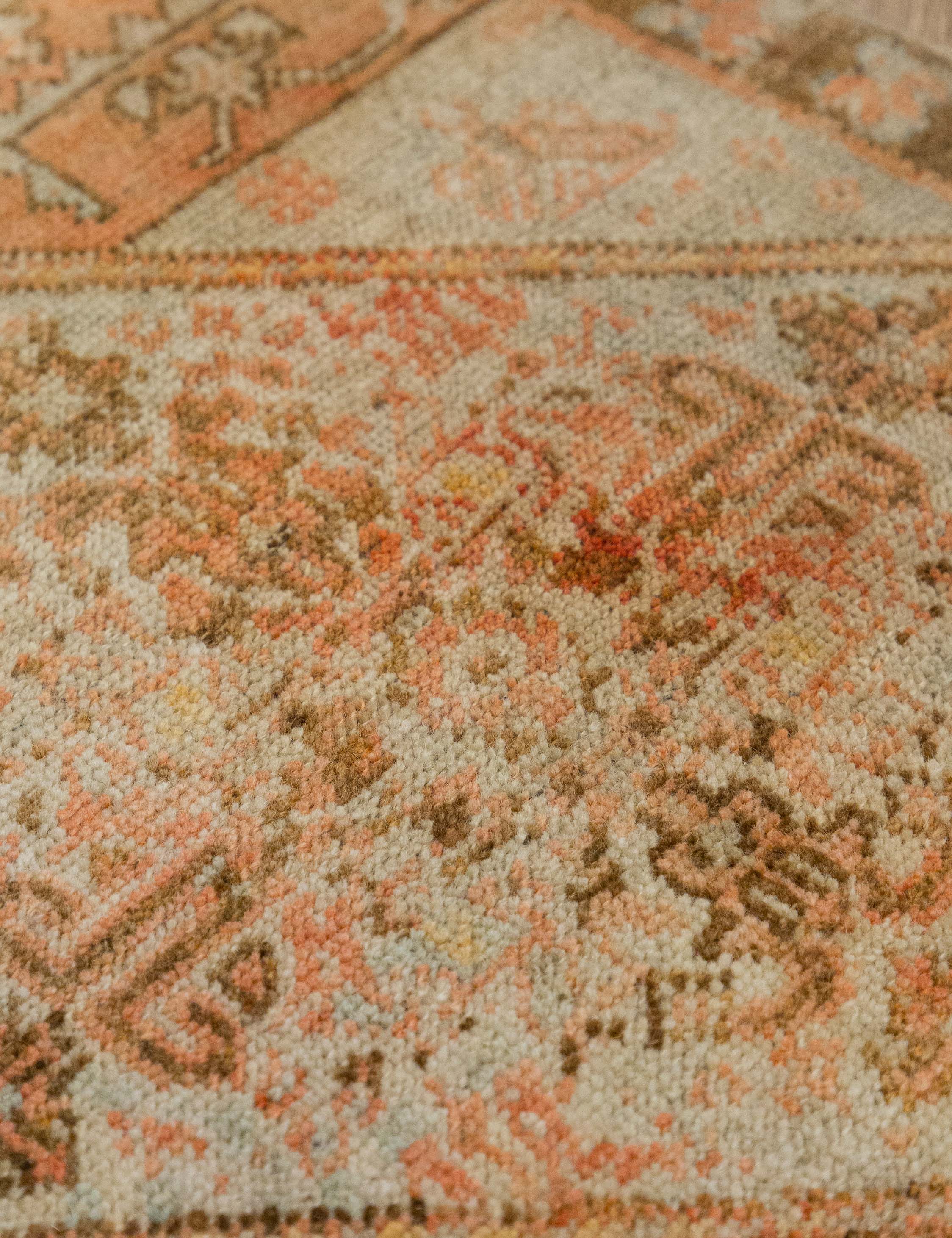 Lulu and Georgia - Vintage Turkish Hand - Knotted Wool Mini Rug No. 345, 1'6" x 2'3"