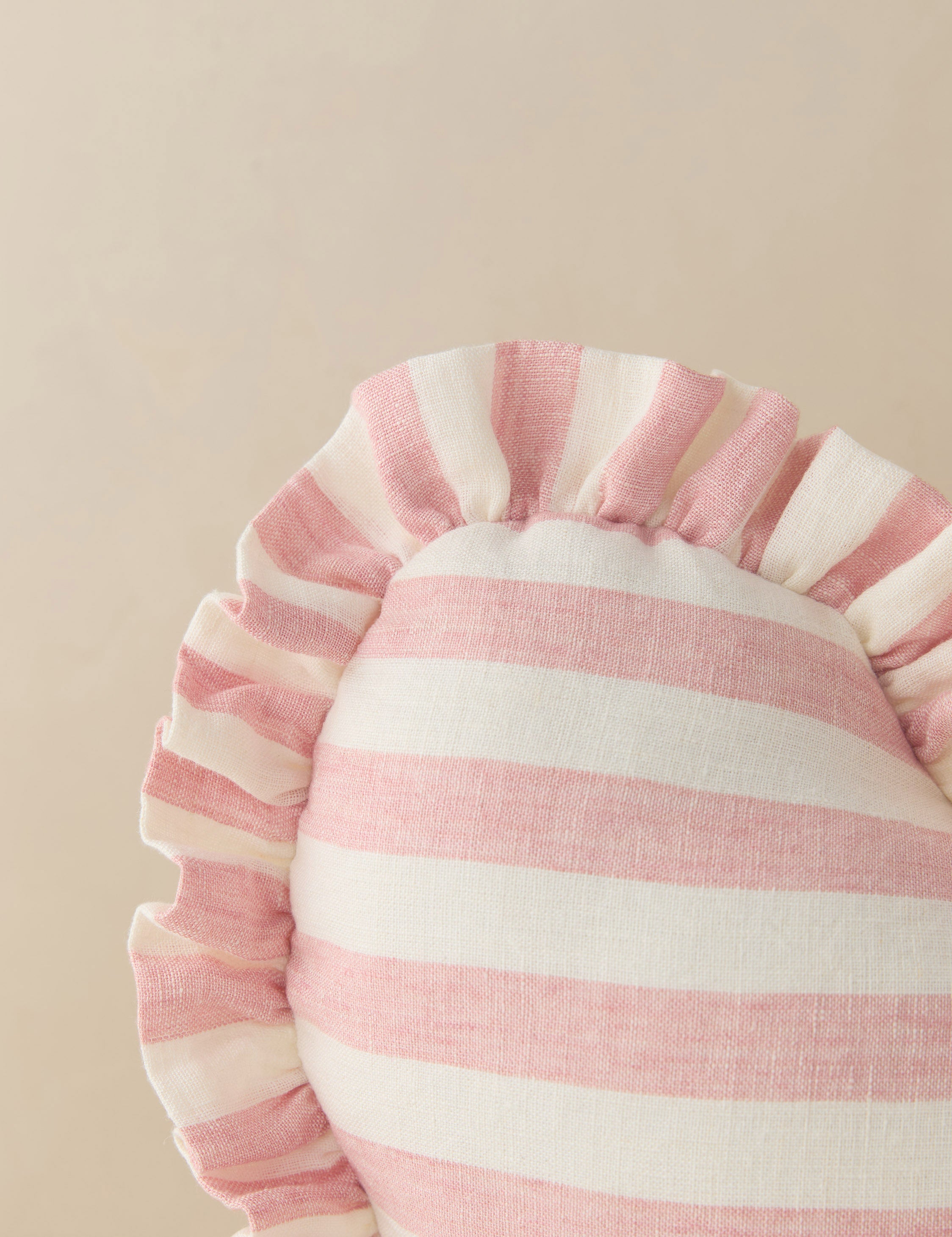 Lulu and Georgia - Amaroso Linen Heart Pillow