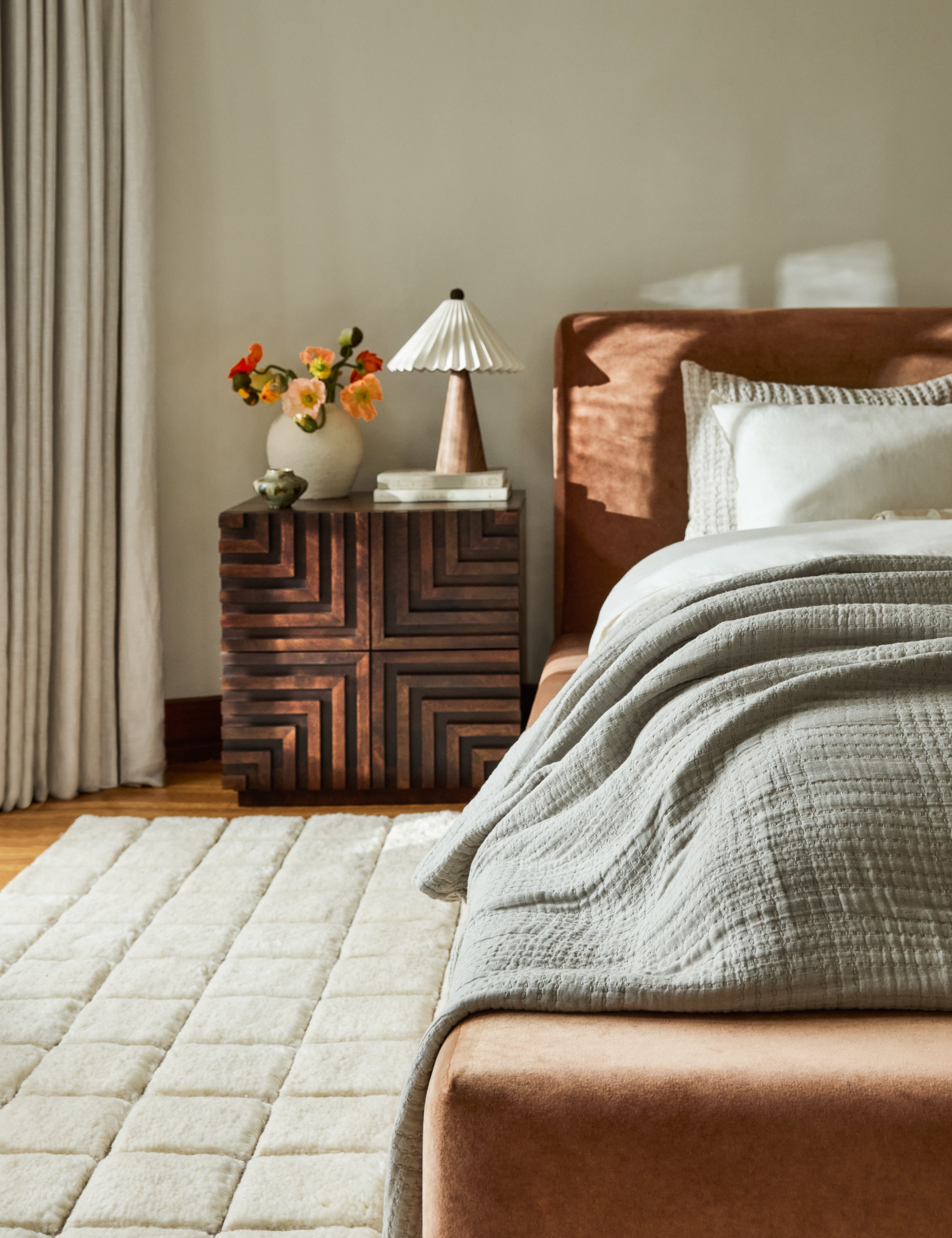 Lulu and Georgia - Cinzia Nightstand